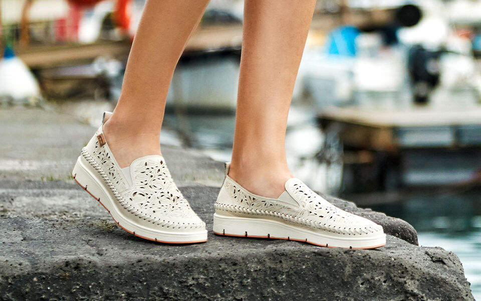 Find the most popular women's models