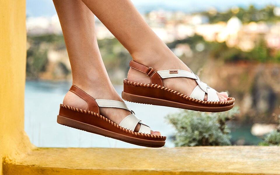 Find the most popular women's models