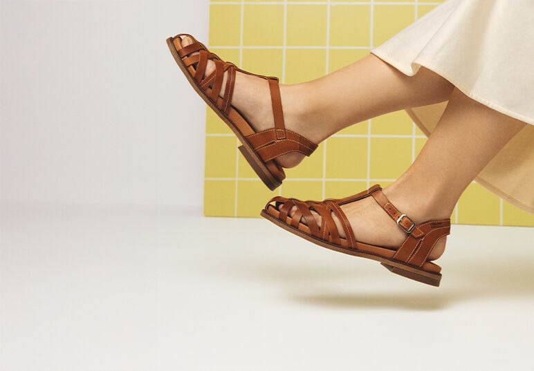 Find the most popular women's models