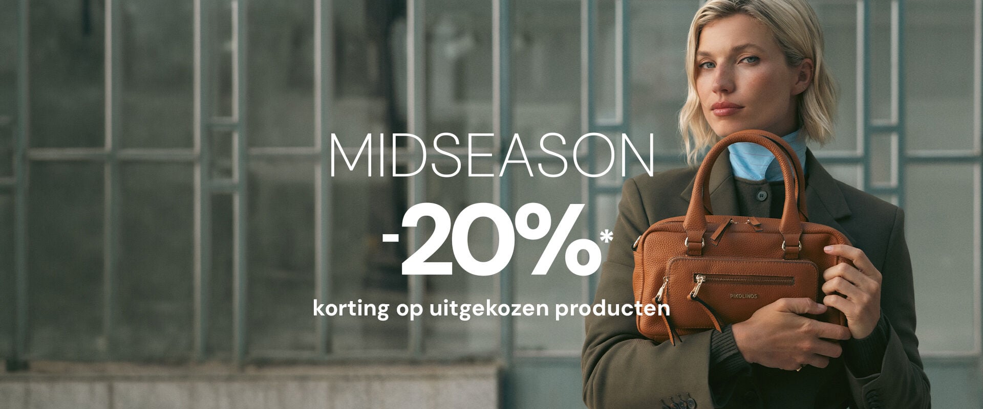 MID SEASON: -20% off seasonal sneakers, bags and accessories.