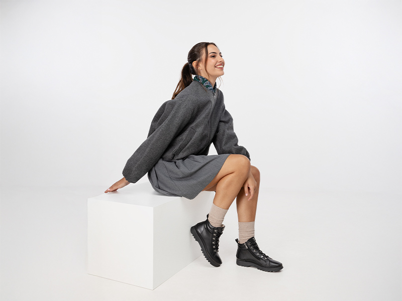 Deportivo con cierre cordones y cremallera para mujer VIGO W3W-8564 | PIKOLINOS