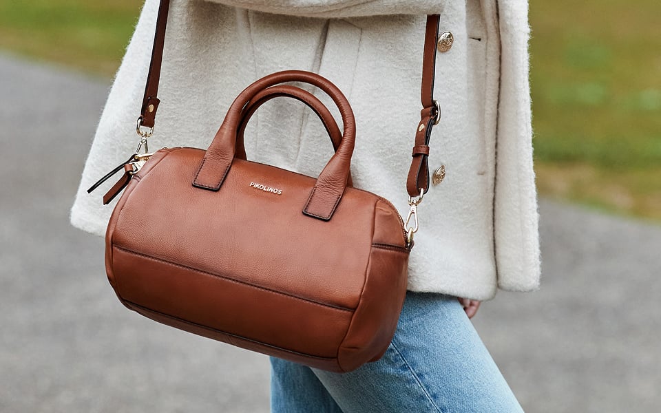 Explore our collection of women´s bags