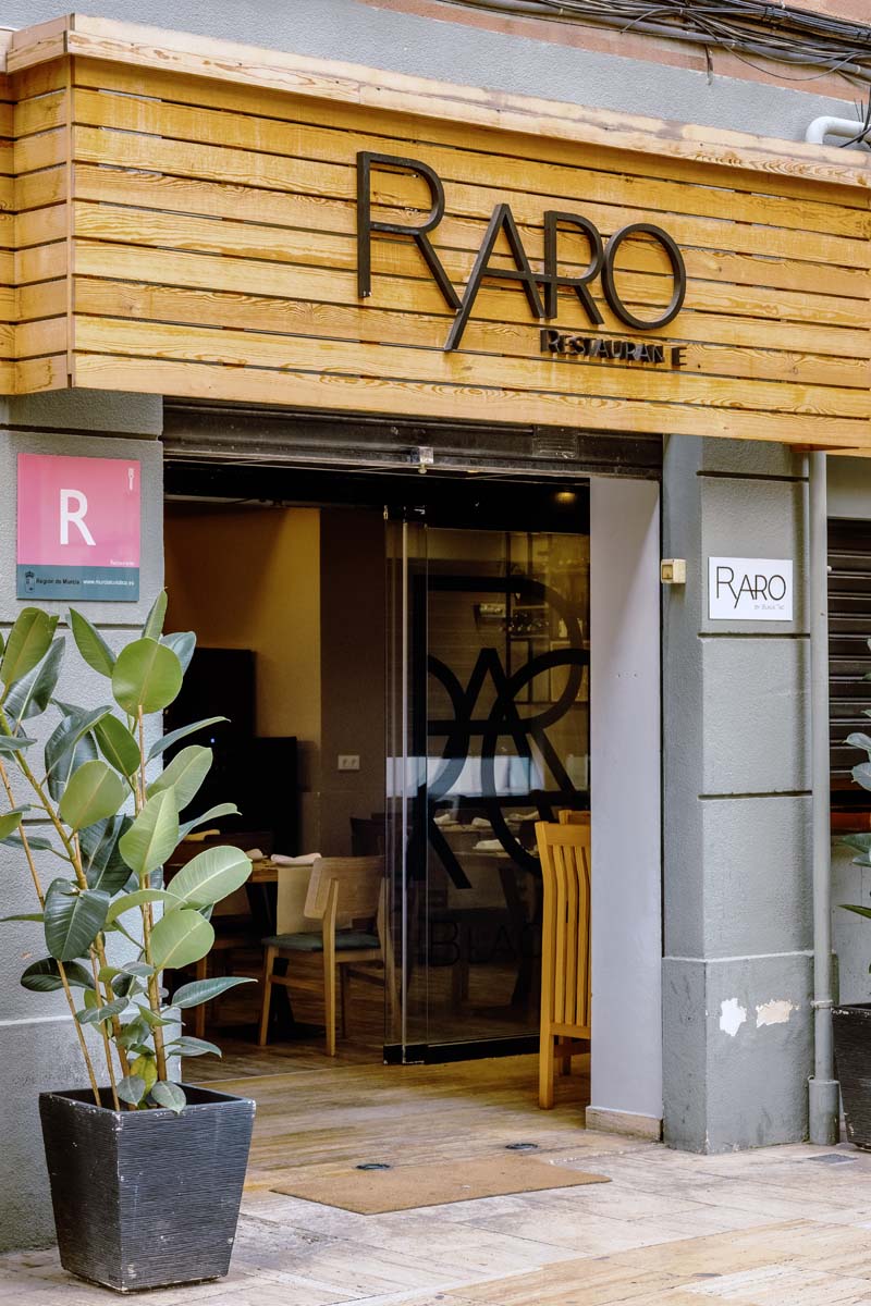 Picture of the Raro restaurant’s entrance