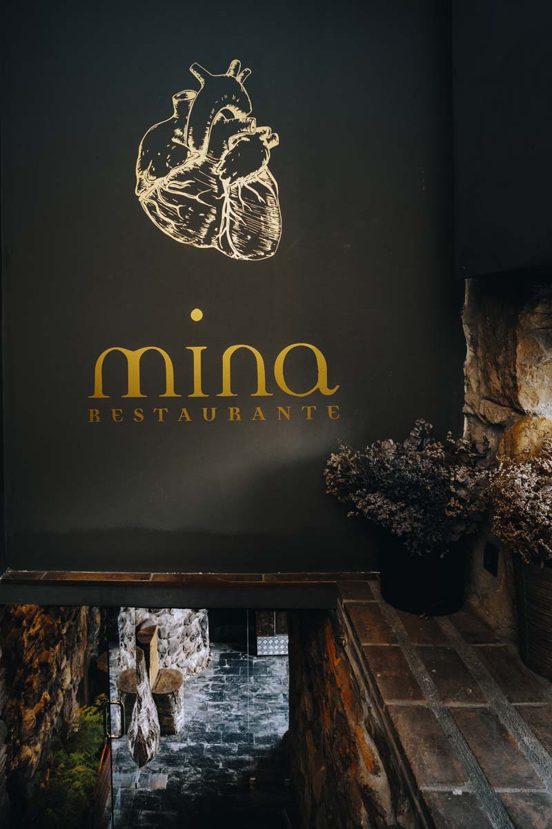 Photograph of the entrance to the Mina restaurant.