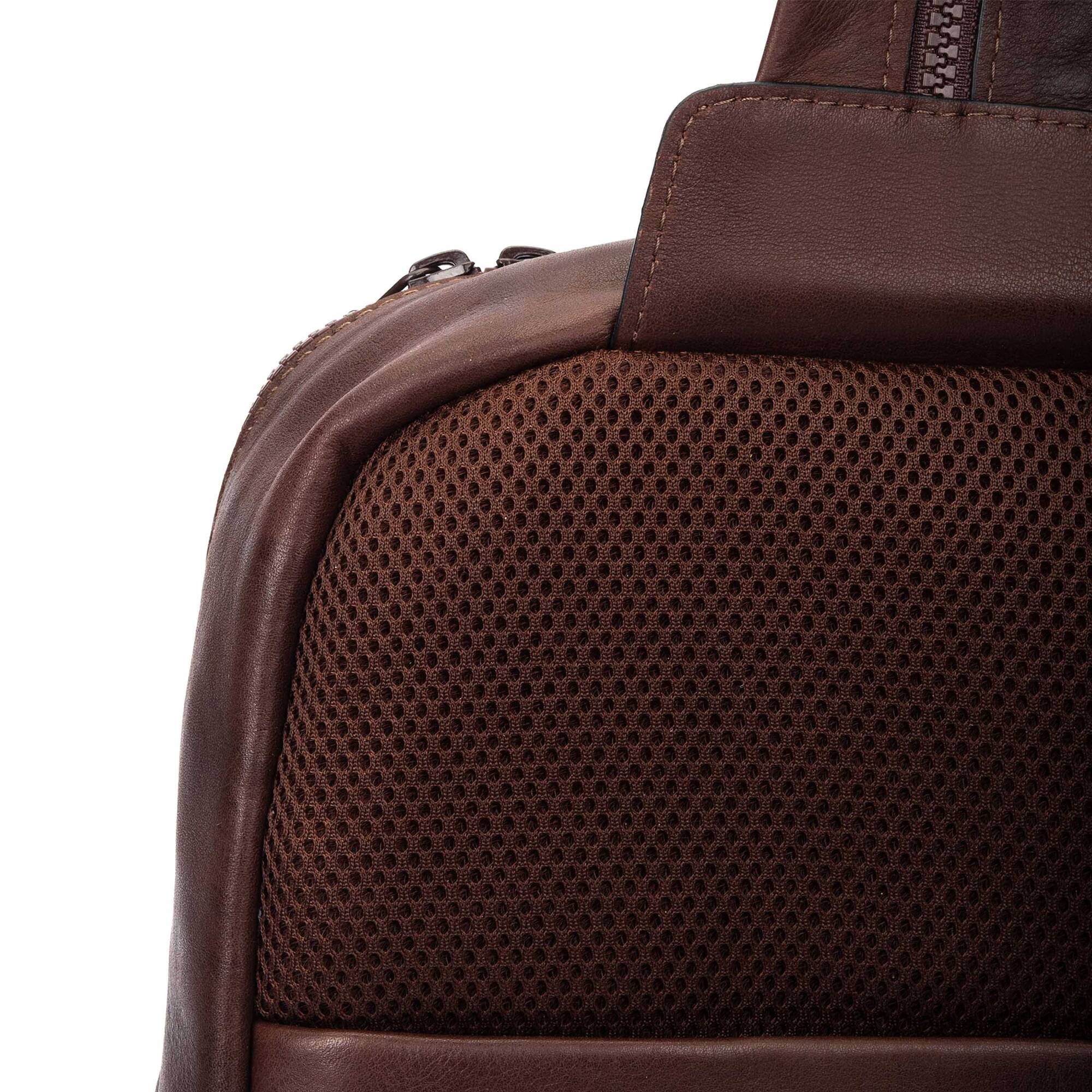 null | VALLS MHA-795, OLMO, large image number 60-MHA-795_113_Pikolinos_VALLS_OLMO_full.jpg | null