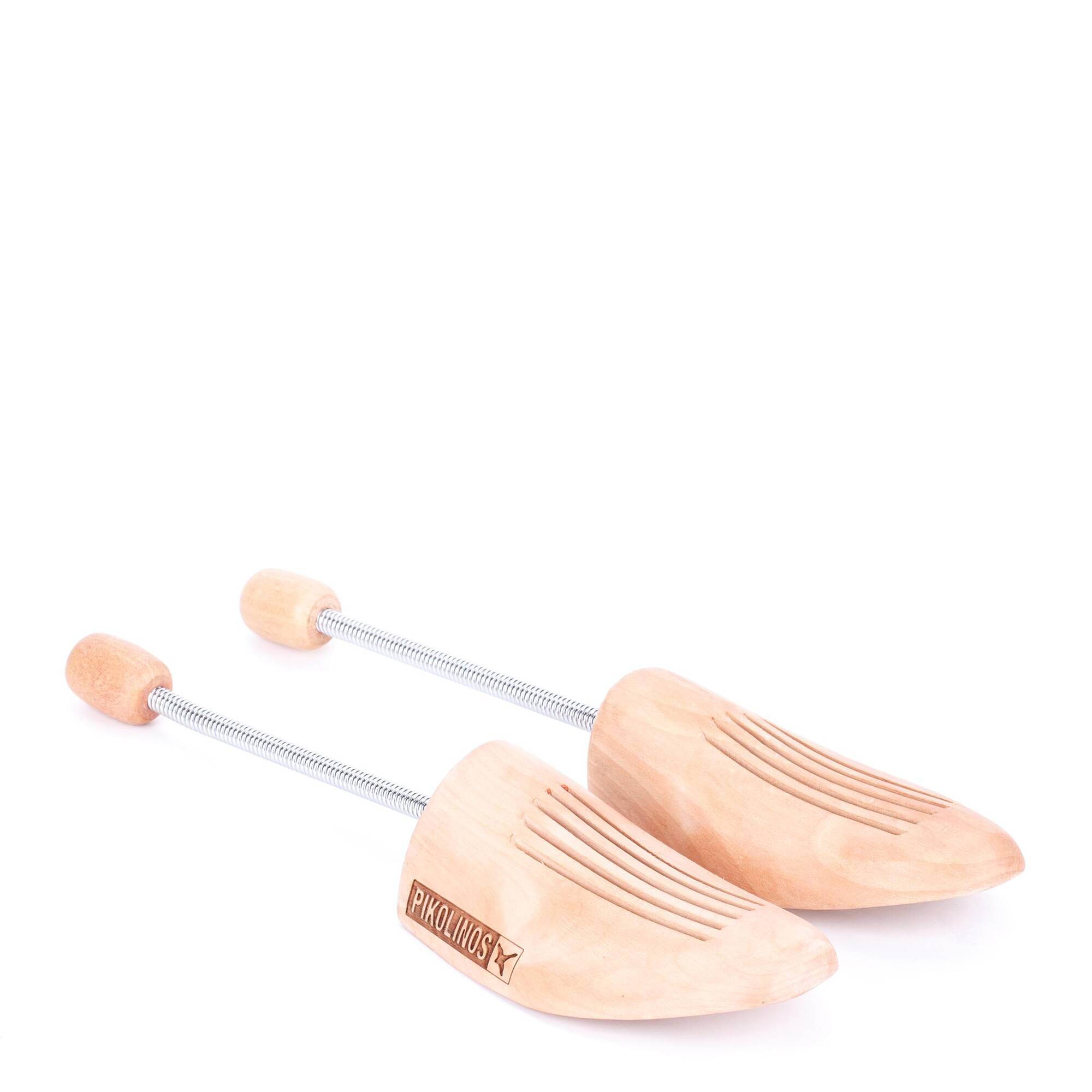 ShoeCare Men | SHOE CARE USC-C01, WOOD, large image number 10-USC-C01_822_Pikolinos_SHOE_CARE_WOOD_full.jpg | null