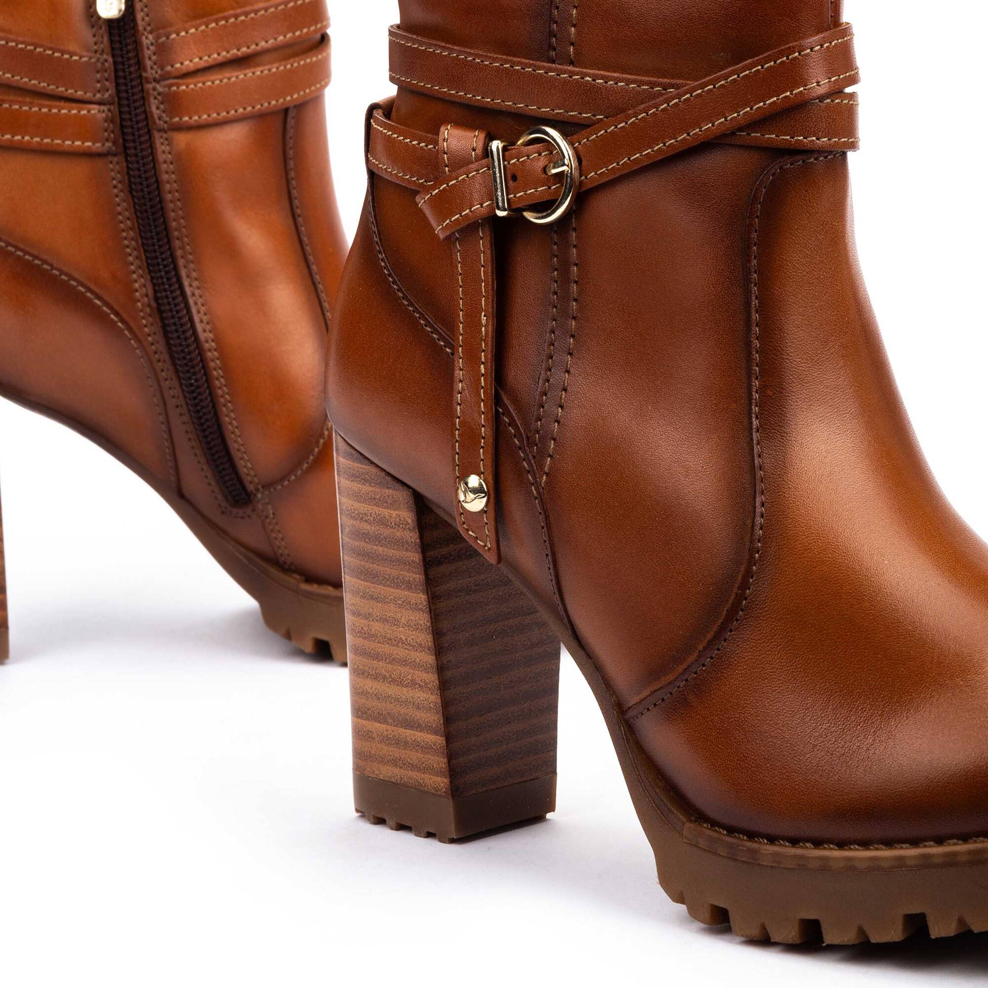 Botins Salto Alto | CONNELLY W7M-8806, BRANDY, large image number 60-W7M-8806_250_Pikolinos_CONNELLY_BRANDY_full.jpg | null