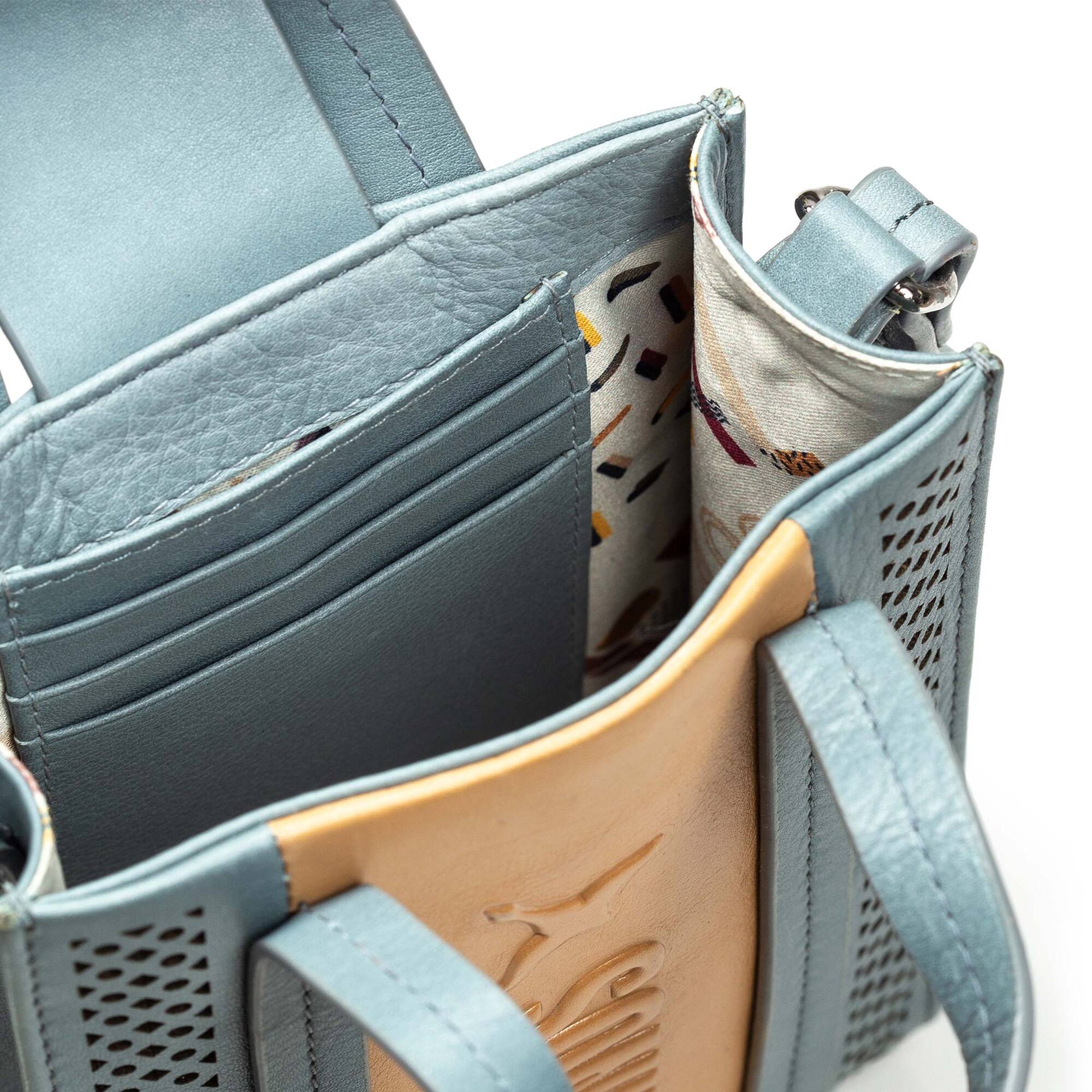 null | COMPLEMENTOS WAC-W266C1, DENIM, large image number 100-WAC-W266C1_313_Pikolinos_COMPLEMENTOS_DENIM_full.jpg | null