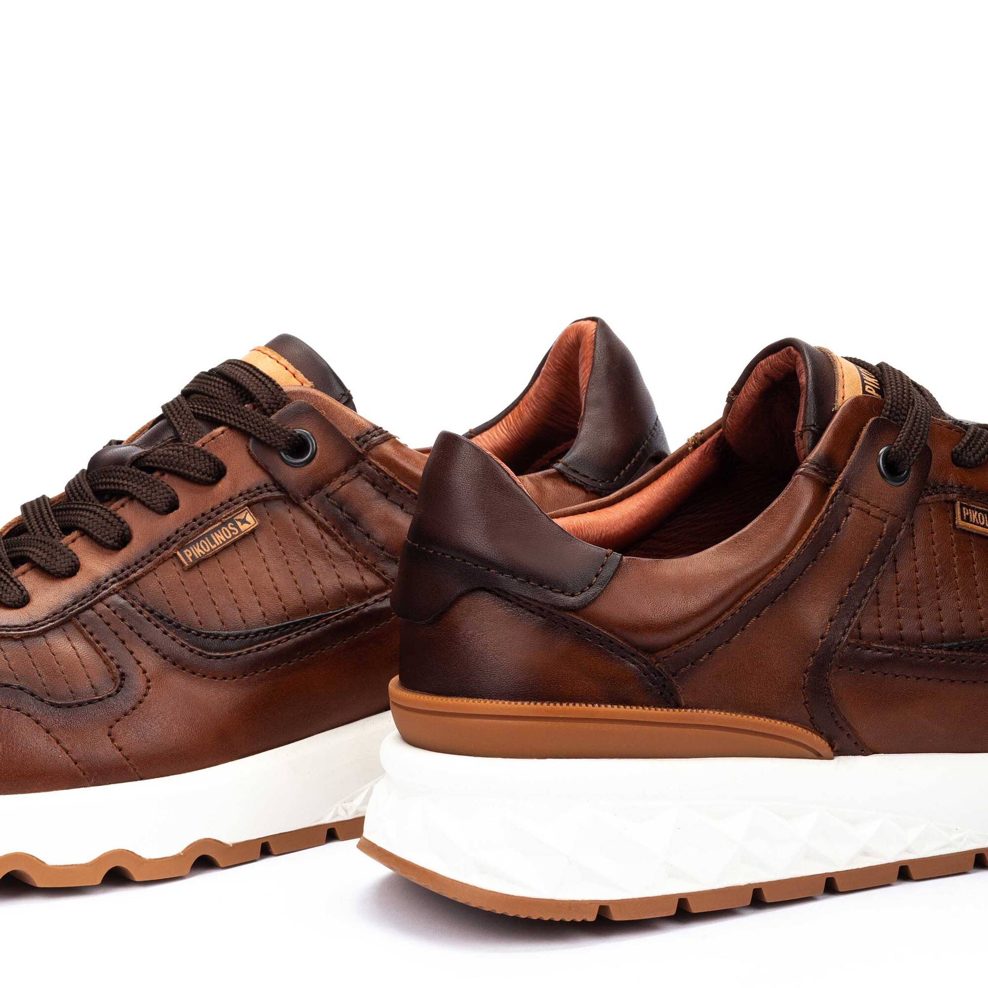 Sneakers | ARANDA M8R-6239C1, CUERO, large image number 60-M8R-6239C1_202_Pikolinos_ARANDA_CUERO_full.jpg | null