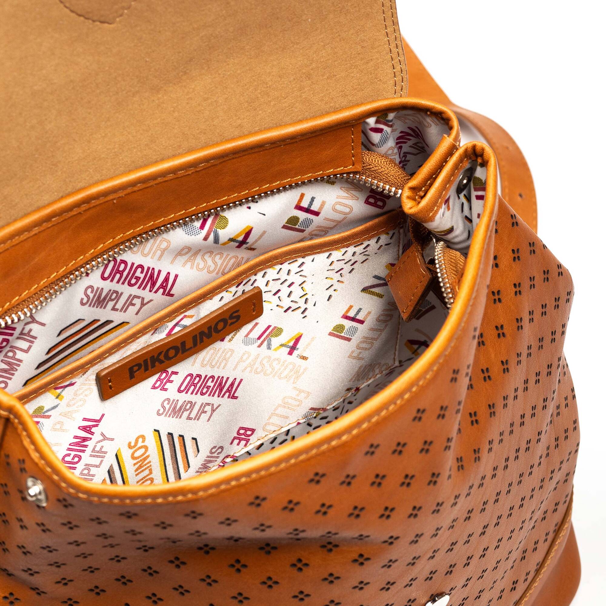 null | TAGORO WHA-787, BRANDY, large image number 100-WHA-787_250_Pikolinos_TAGORO_BRANDY_full.jpg | null