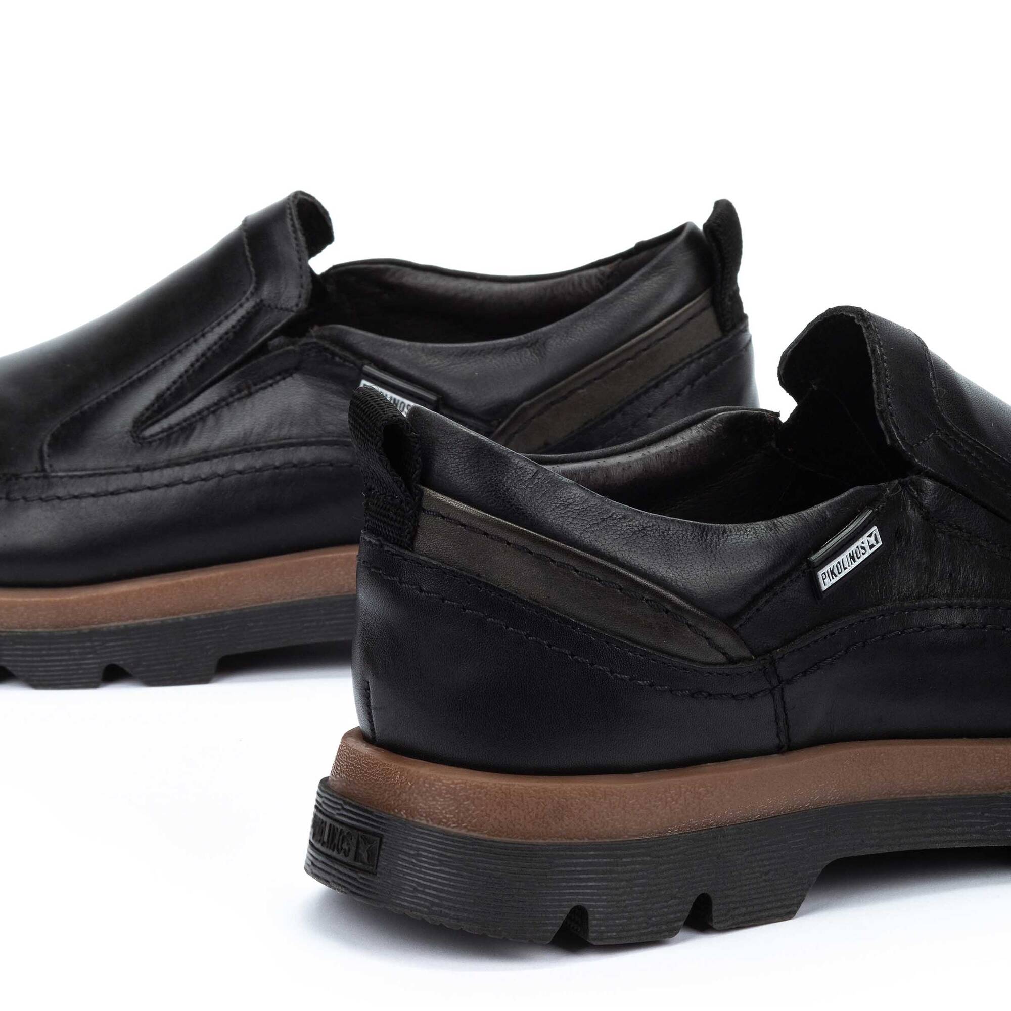 Loafers with elastic VIGO M3M-3047 | Outlet PIKOLINOS