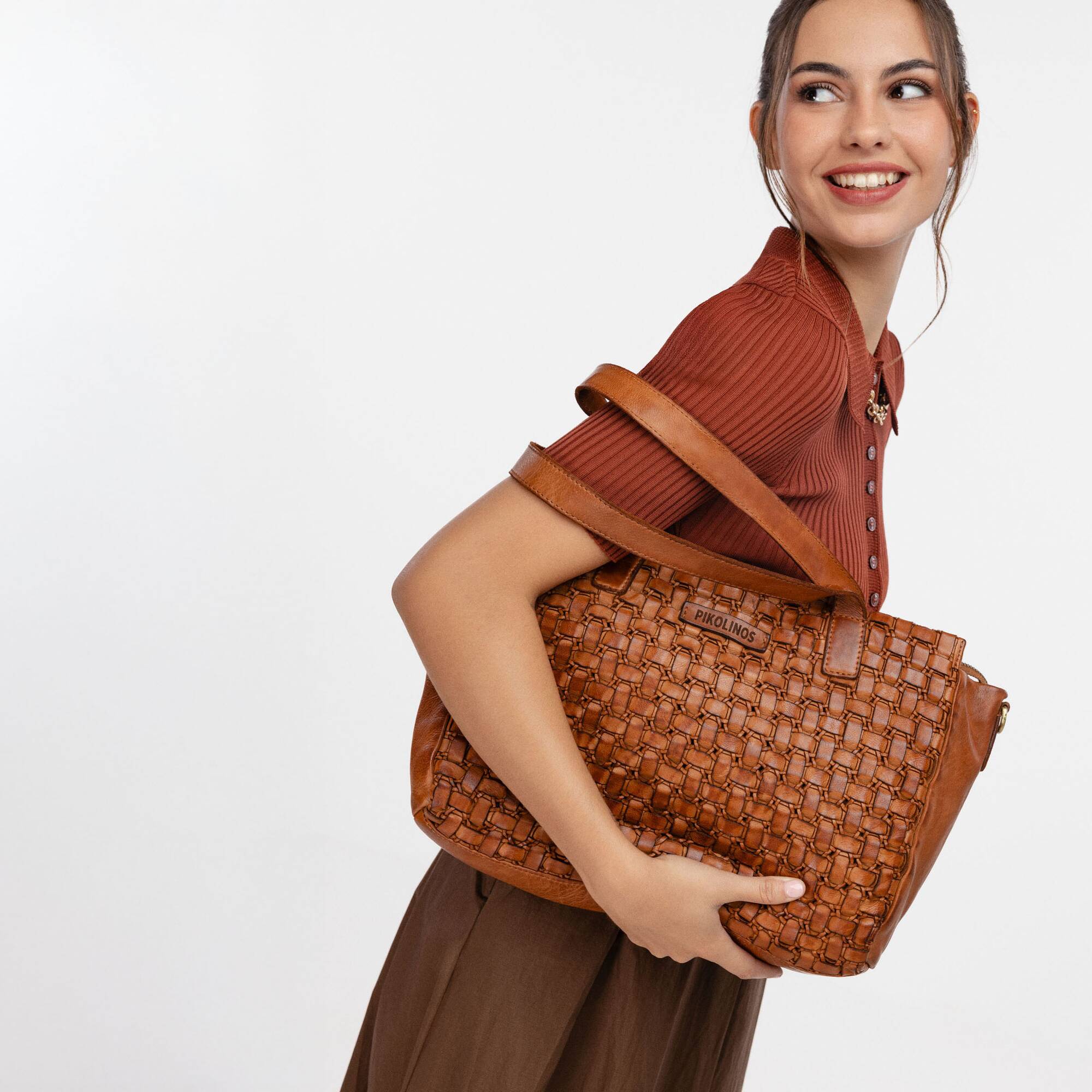 null | AMER WHA-372, BRANDY, large image number 90-WHA-372_250_Pikolinos_AMER_BRANDY_full.jpg | null