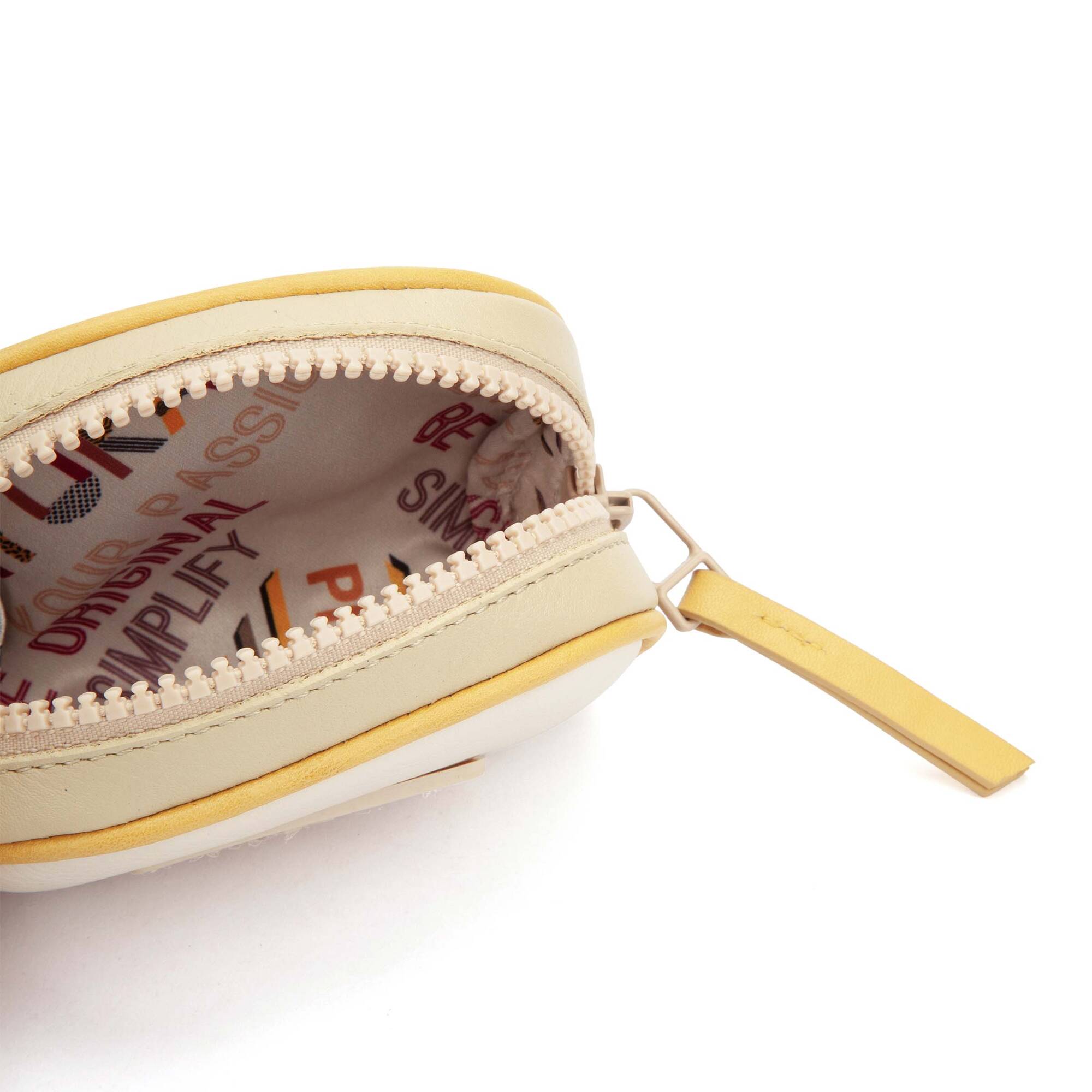 null | CABRERA WAC-W295, NATA-APPLE, large image number 100-WAC-W295_959_Pikolinos_CABRERA_NATA-APPLE_full.jpg | null