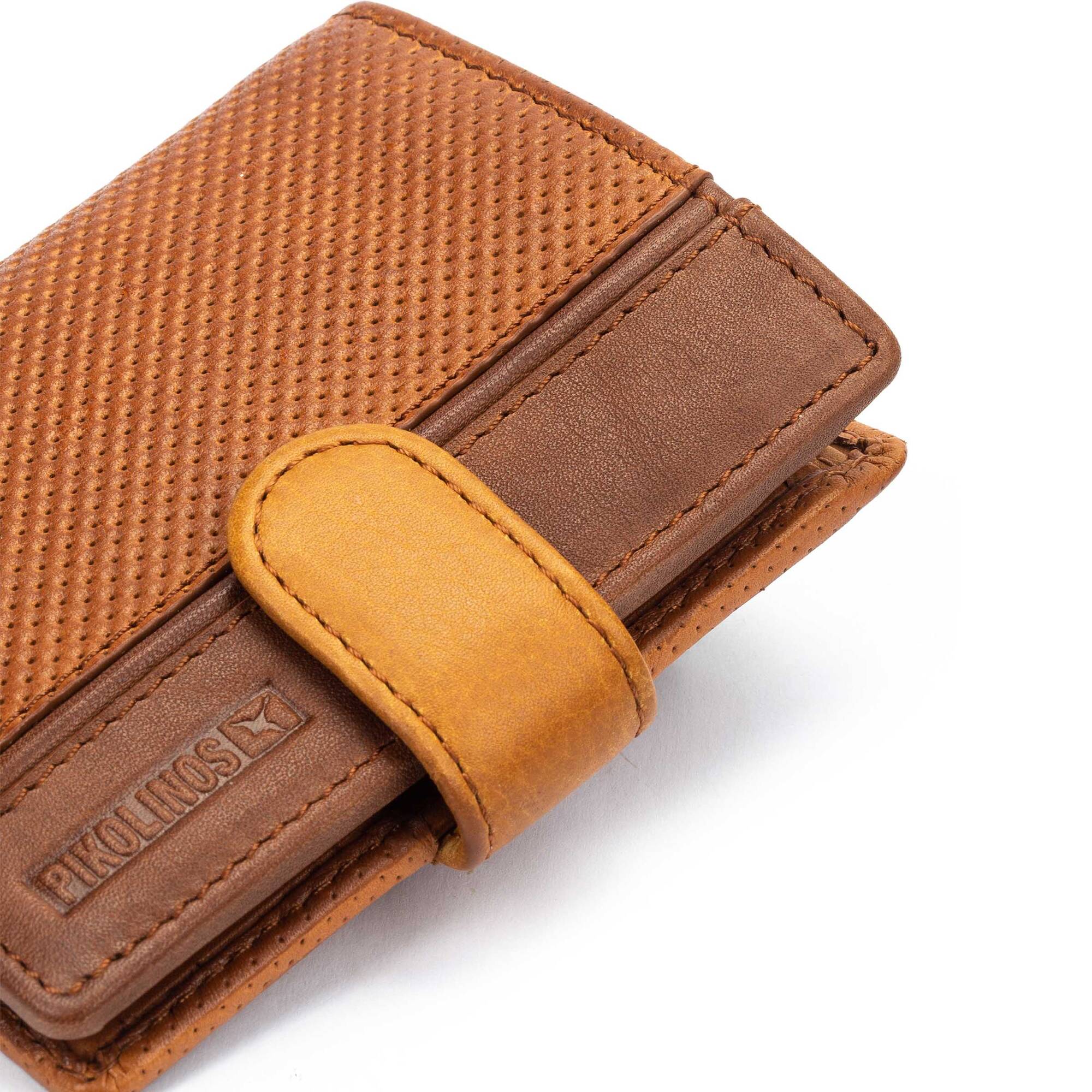 null | COMPLEMENTOS MAC-W251, BRANDY, large image number 60-MAC-W251_250_Pikolinos_COMPLEMENTOS_BRANDY_full.jpg | null