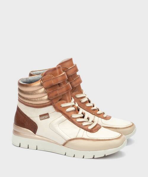 OUTLET Women s Leather Shoes Pikolinos Online Store