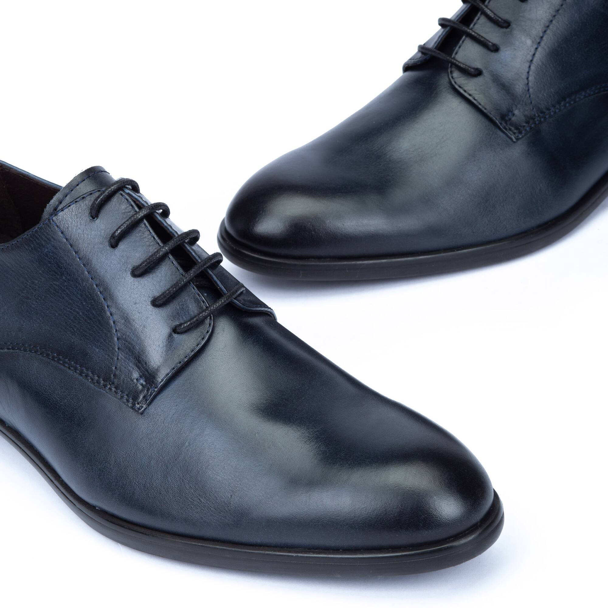 Leren herenschoenen BRISTOL M7J 4187 PIKOLINOS
