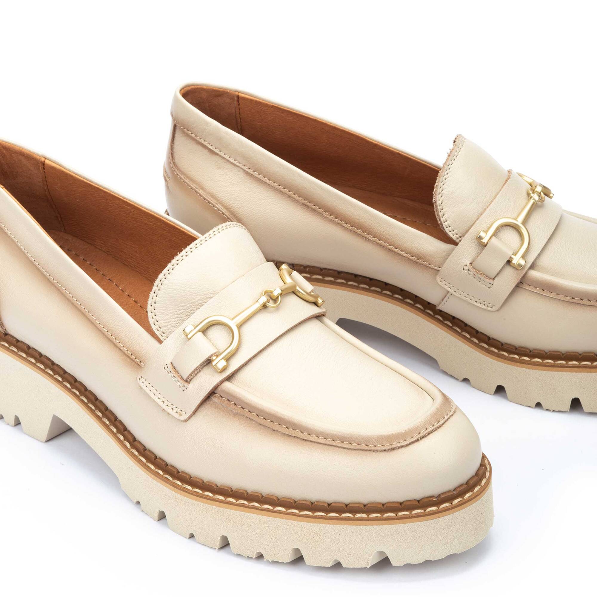 Loafers | VICAR W6S-3889, MARFIL, large image number 60-W6S-3889_807_Pikolinos_VICAR_MARFIL_full.jpg | null
