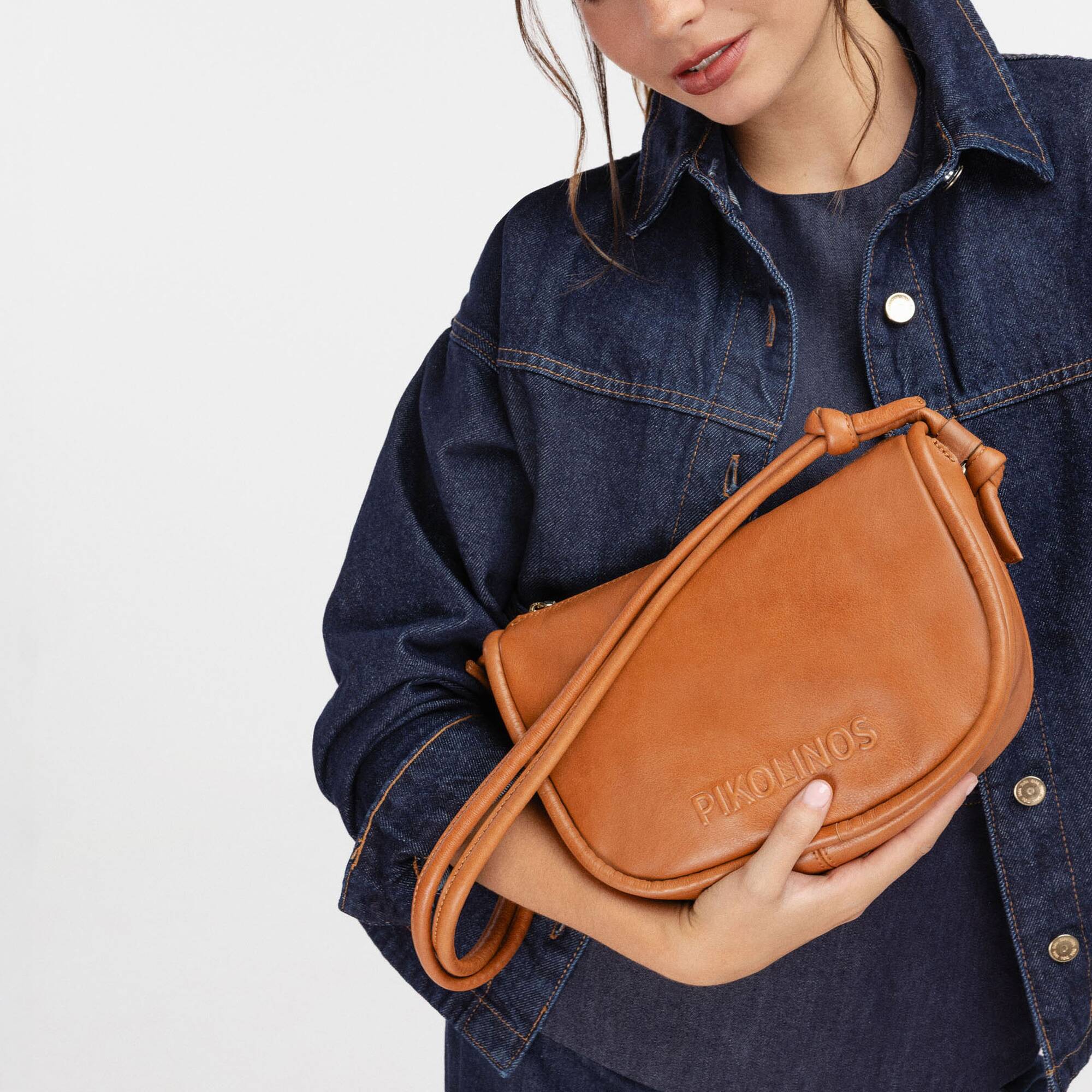 null | PALS WHA-1135, BRANDY, large image number 90-WHA-1135_250_Pikolinos_PALS_BRANDY_full.jpg | null