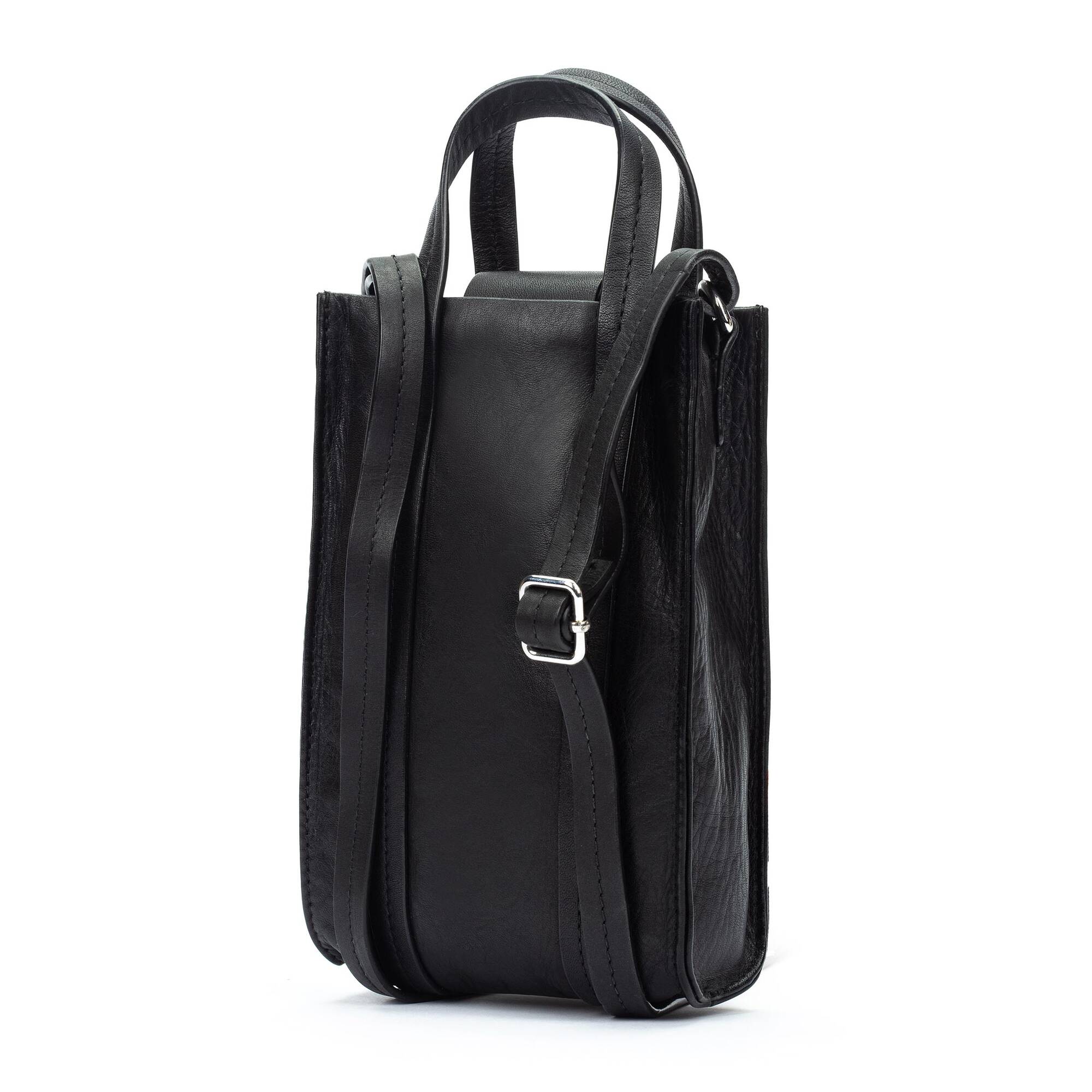 null | COMPLEMENTOS WAC-W233, BLACK, large image number 30-WAC-W233_000_Pikolinos_COMPLEMENTOS_BLACK_full.jpg | null