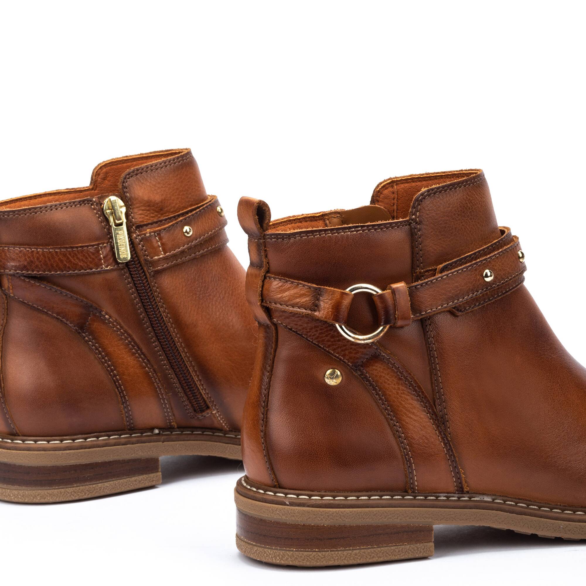 Pikolinos women's ankle boots online
