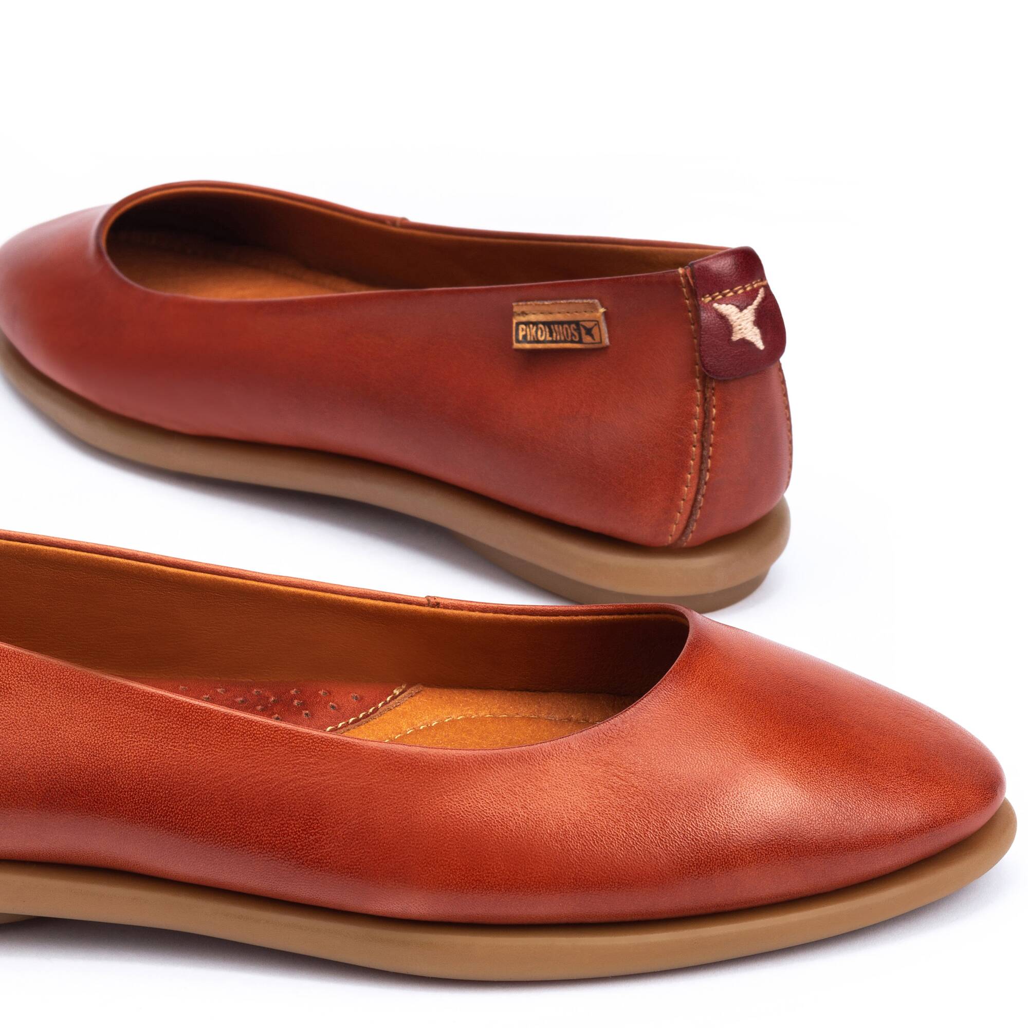 Women s Leather Shoes CULLERA W4H 2564 OUTLET Pikolinos