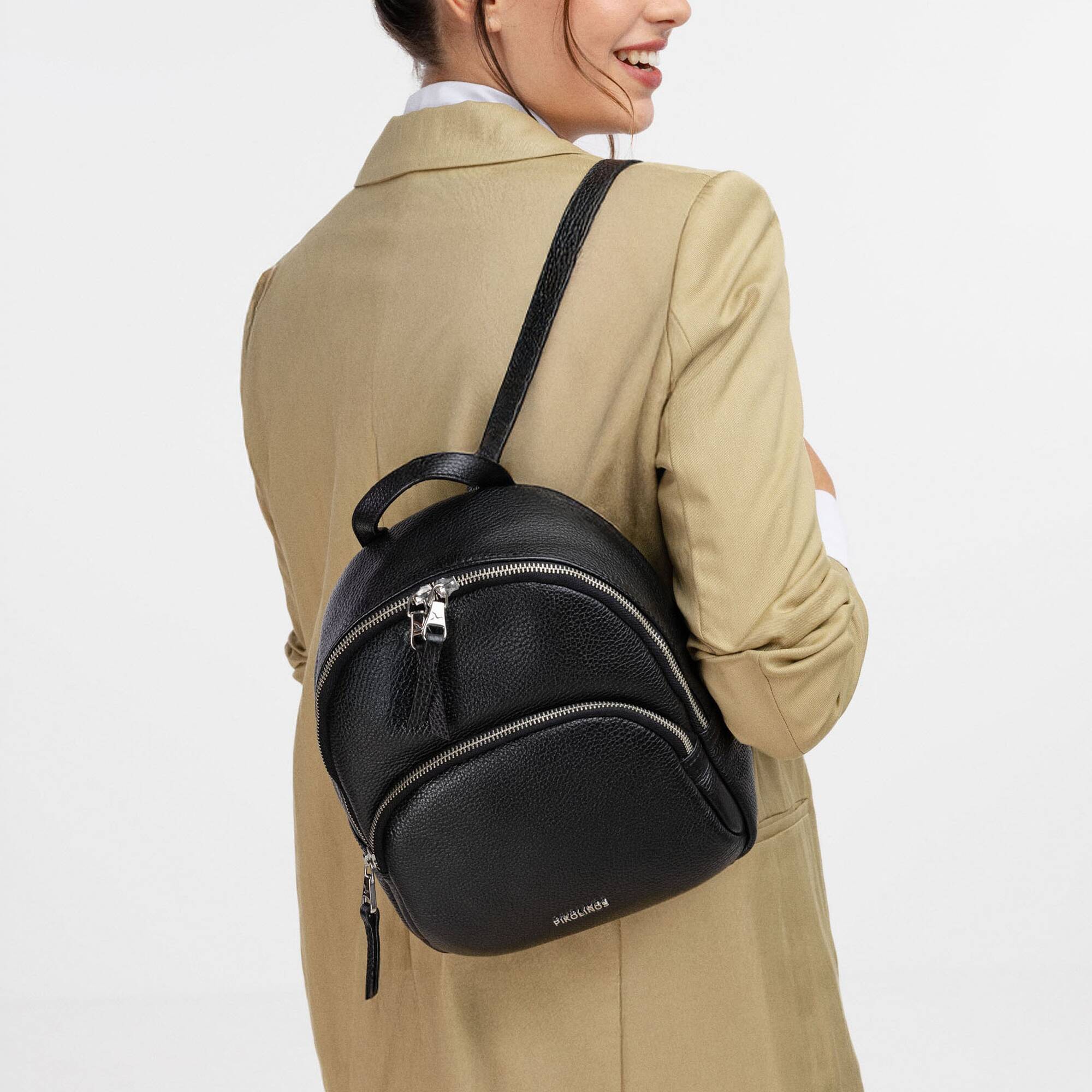 null | DURANGO WHA-786, BLACK, large image number 90-WHA-786_000_Pikolinos_DURANGO_BLACK_full.jpg | null