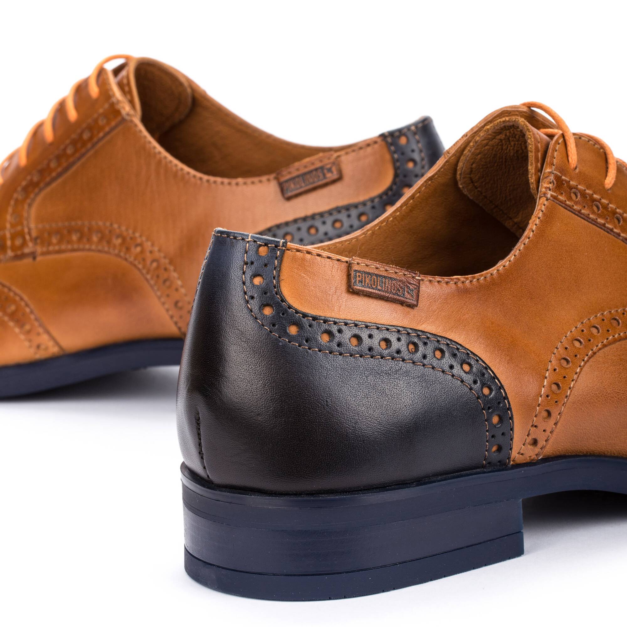 Men s Leather Shoes BRISTOL M7J 4186C2 OUTLET Pikolinos