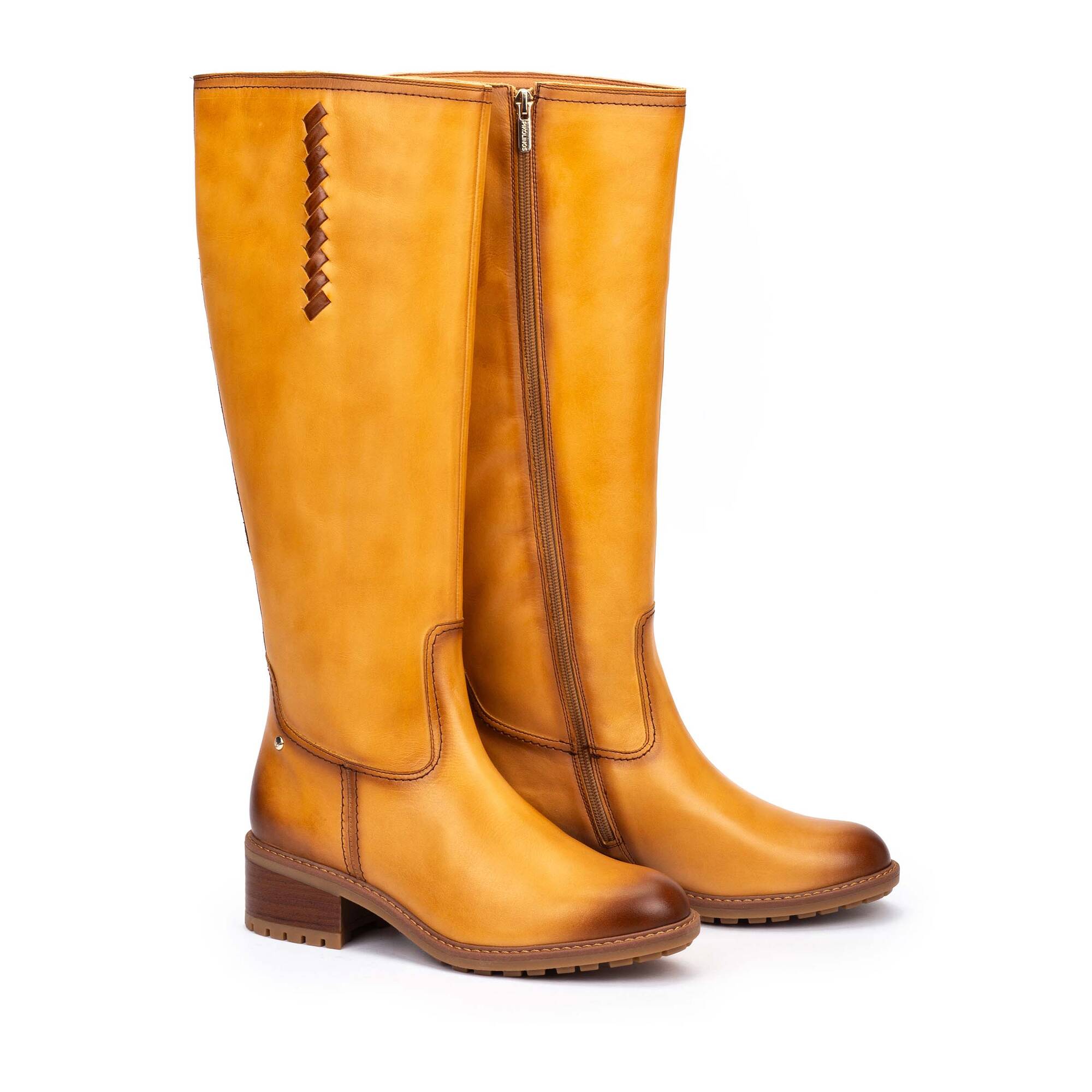 Boots | MEDINA W0D-9761C1, VAINILLA, large image number 100-W0D-9761C1_758_Pikolinos_MEDINA_VAINILLA_full.jpg | null