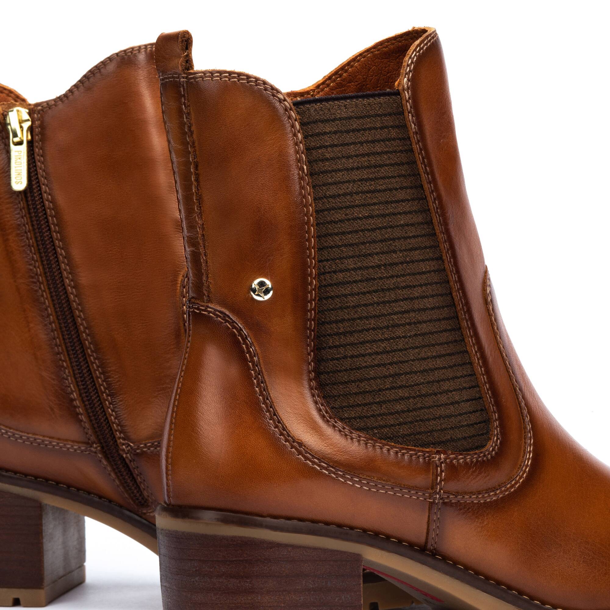 Mocasines Pikolinos Para Mujer – Tacón Bajo, Piel Suave, Color Brandy – Modelo Llanes