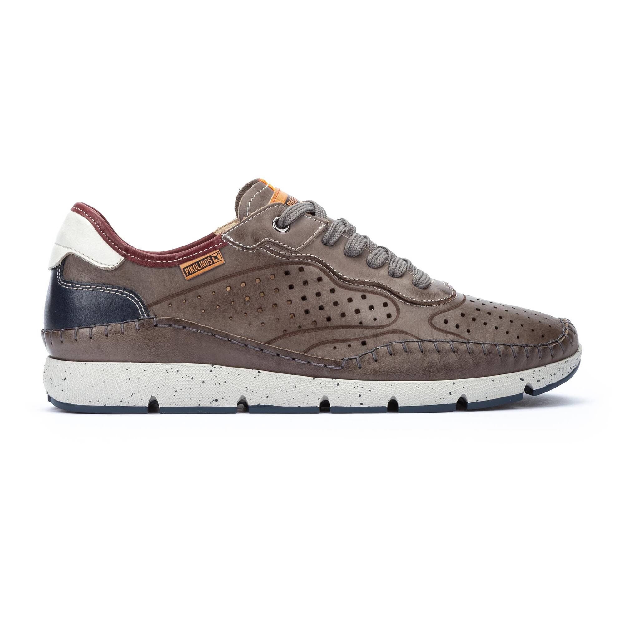 Men's punched leather sneakers FUENCARRAL M4U-6276 | Outlet PIKOLINOS