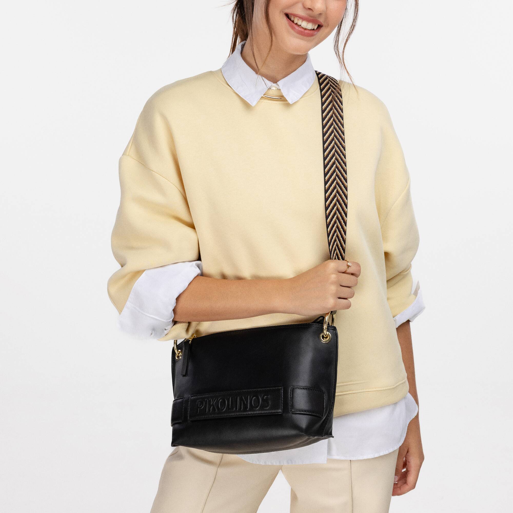 null | ALCUDIA WHA-1110C2, BLACK, large image number 90-WHA-1110C2_000_Pikolinos_ALCUDIA_BLACK_full.jpg | null