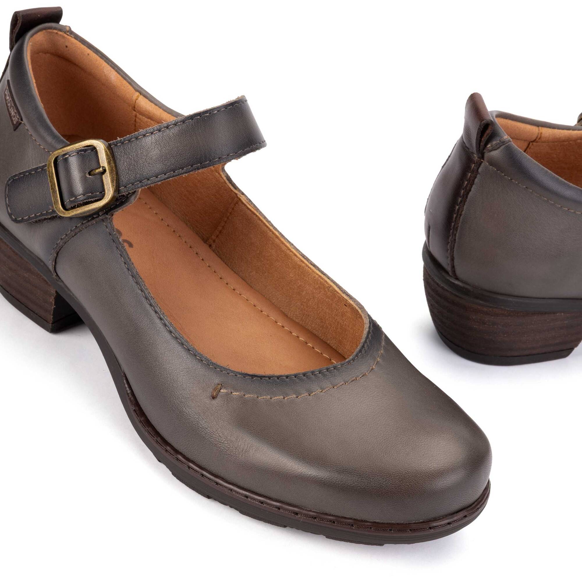 Heels | UTIEL W7P-5858C1, CENIZA, large image number 60-W7P-5858C1_051_Pikolinos_UTIEL_CENIZA_full.jpg | null