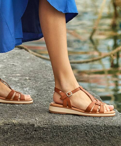 Flat Sandals | ROQUETAS W9B-0789 | BRANDY | Pikolinos