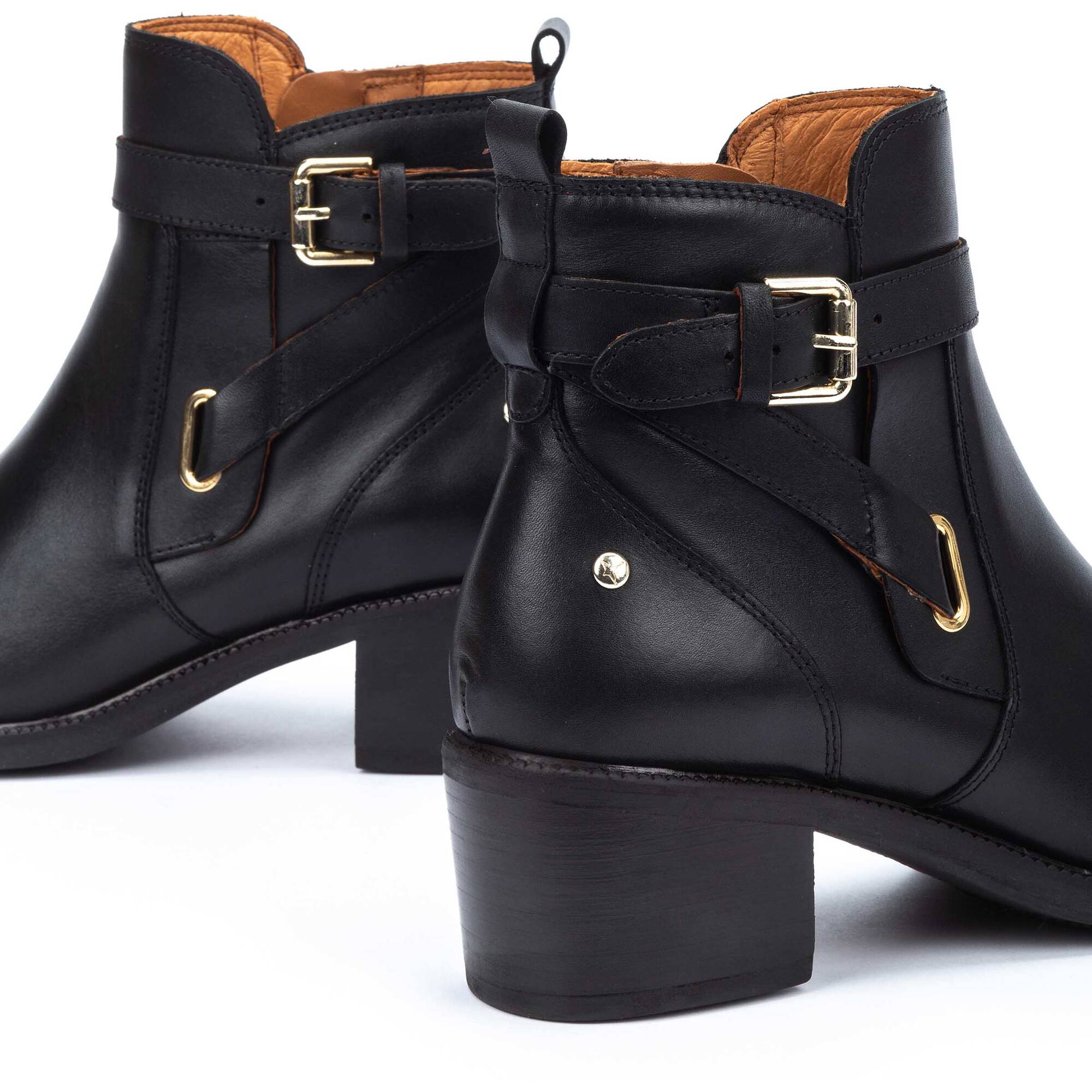 Botines de tac&oacute;n | BACAROT W2D-8865, BLACK, large image number 60-W2D-8865_000_Pikolinos_BACAROT_BLACK_full.jpg | null