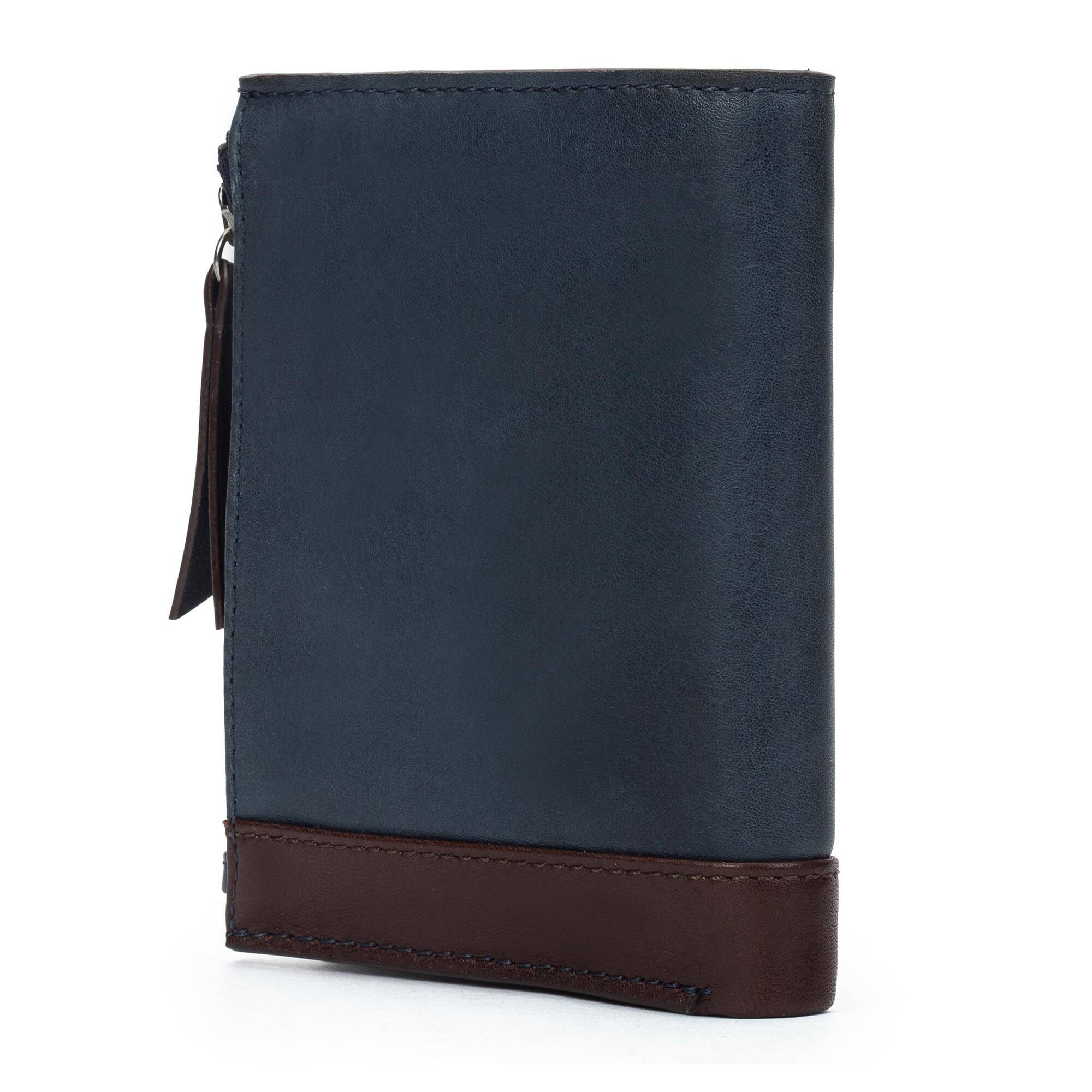 null | BELMONTE MAC-W273, BLUE, large image number 30-MAC-W273_300_Pikolinos_BELMONTE_BLUE_full.jpg | null