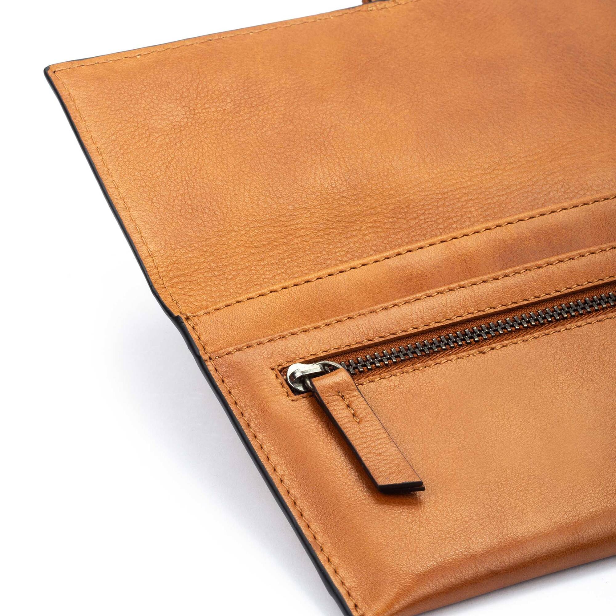 null | BELMONTE UAC-W277, BRANDY, large image number 60-UAC-W277_250_Pikolinos_BELMONTE_BRANDY_full.jpg | null