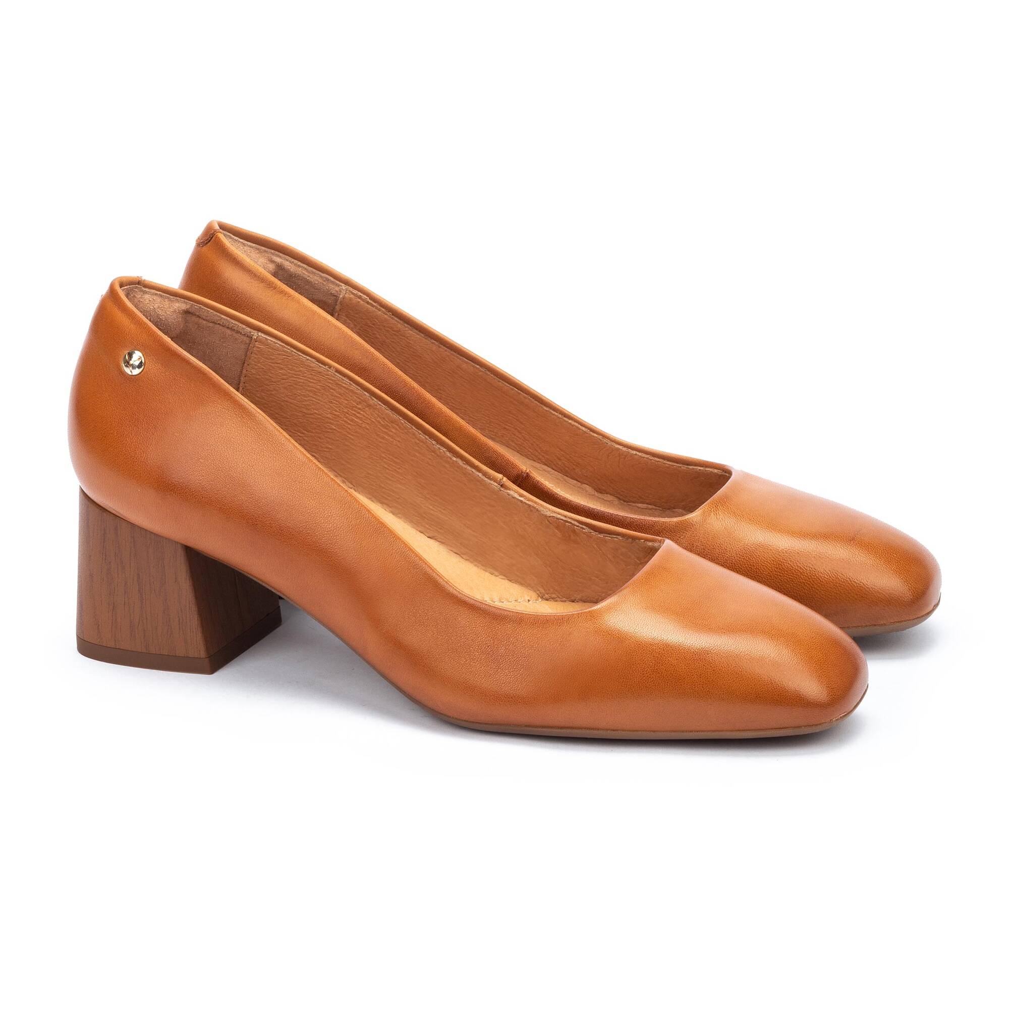 Pikolinos pumps top
