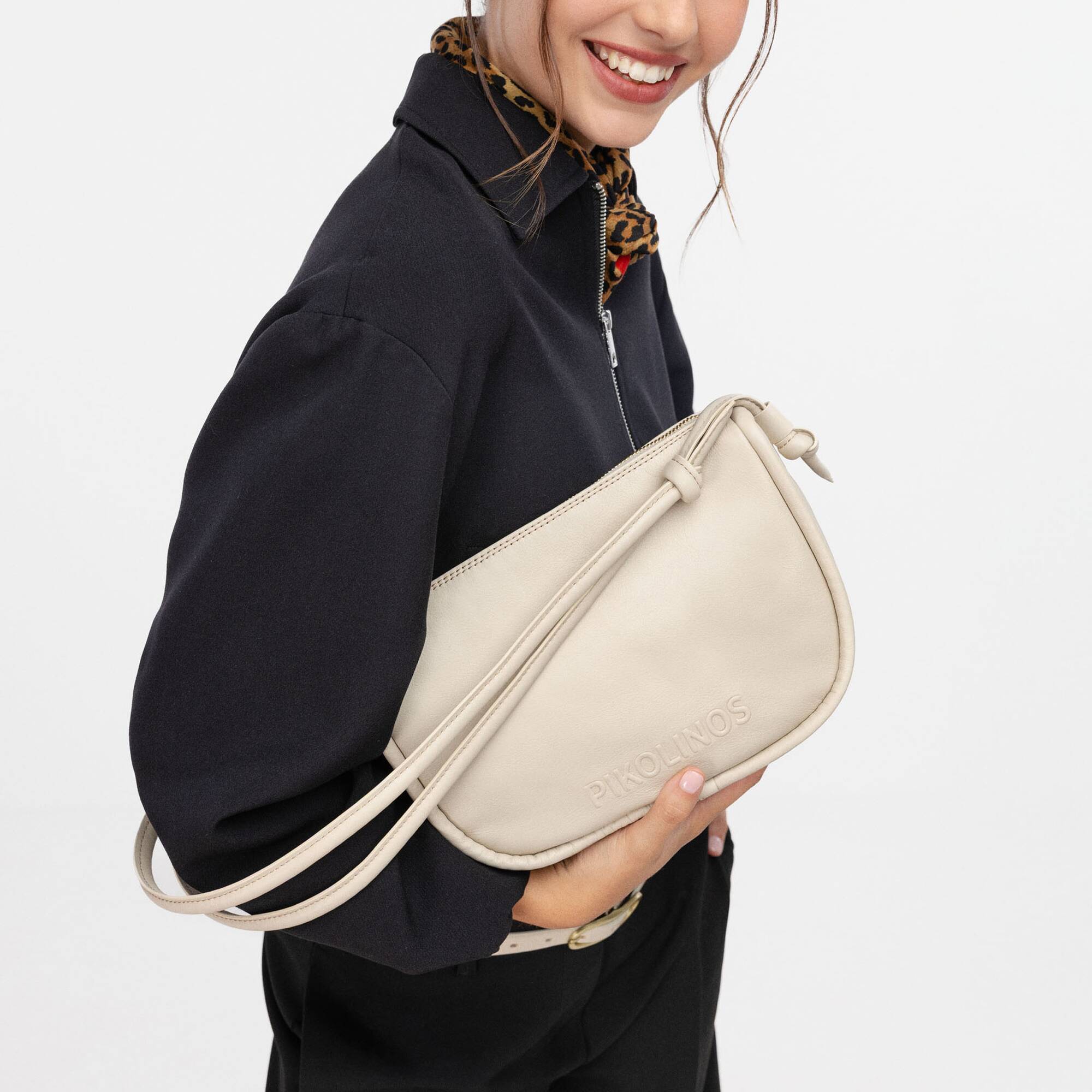 null | PALS WHA-1135, MARFIL, large image number 90-WHA-1135_807_Pikolinos_PALS_MARFIL_full.jpg | null