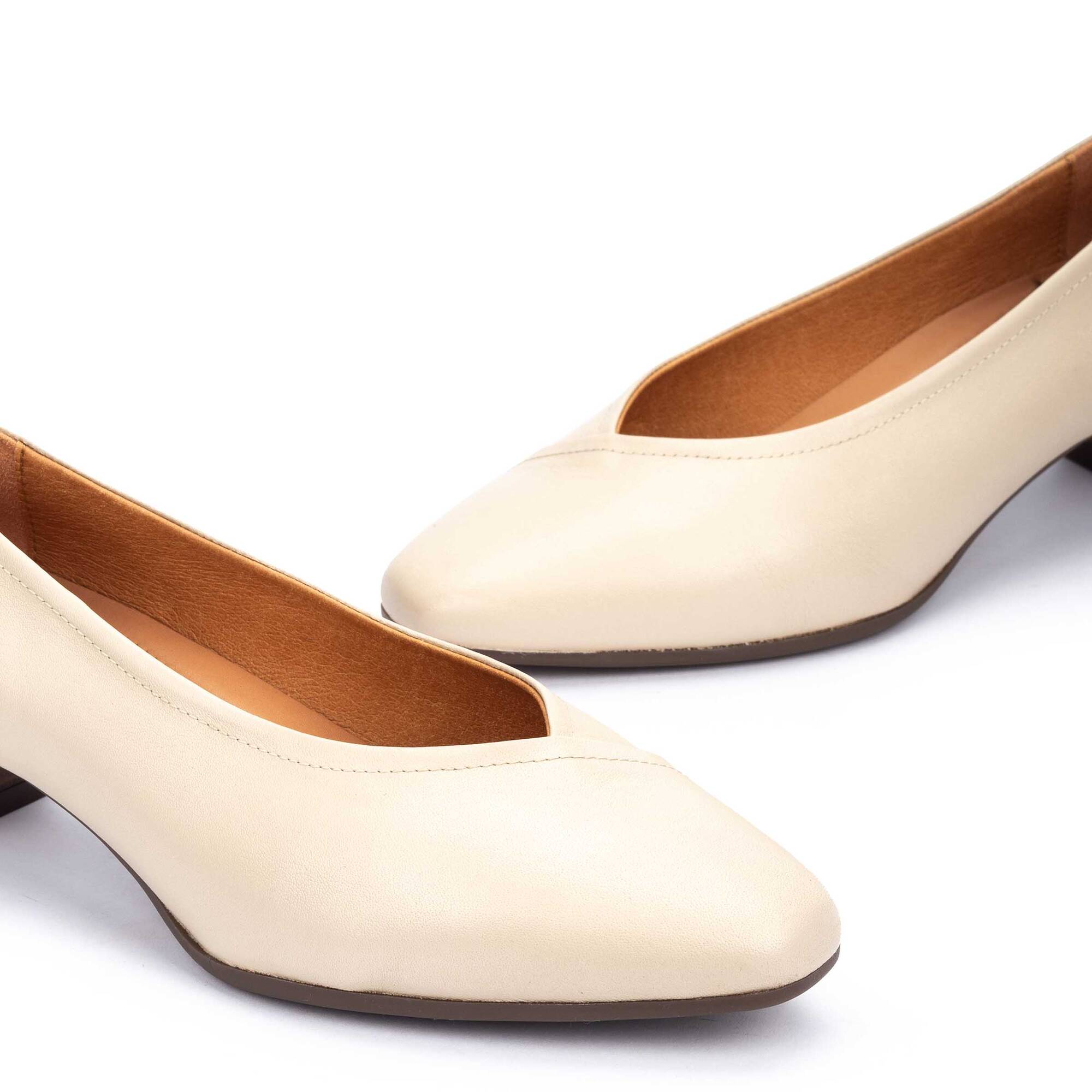 Heels | MANISES W2X-5658, MARFIL, large image number 60-W2X-5658_807_Pikolinos_MANISES_MARFIL_full.jpg | null