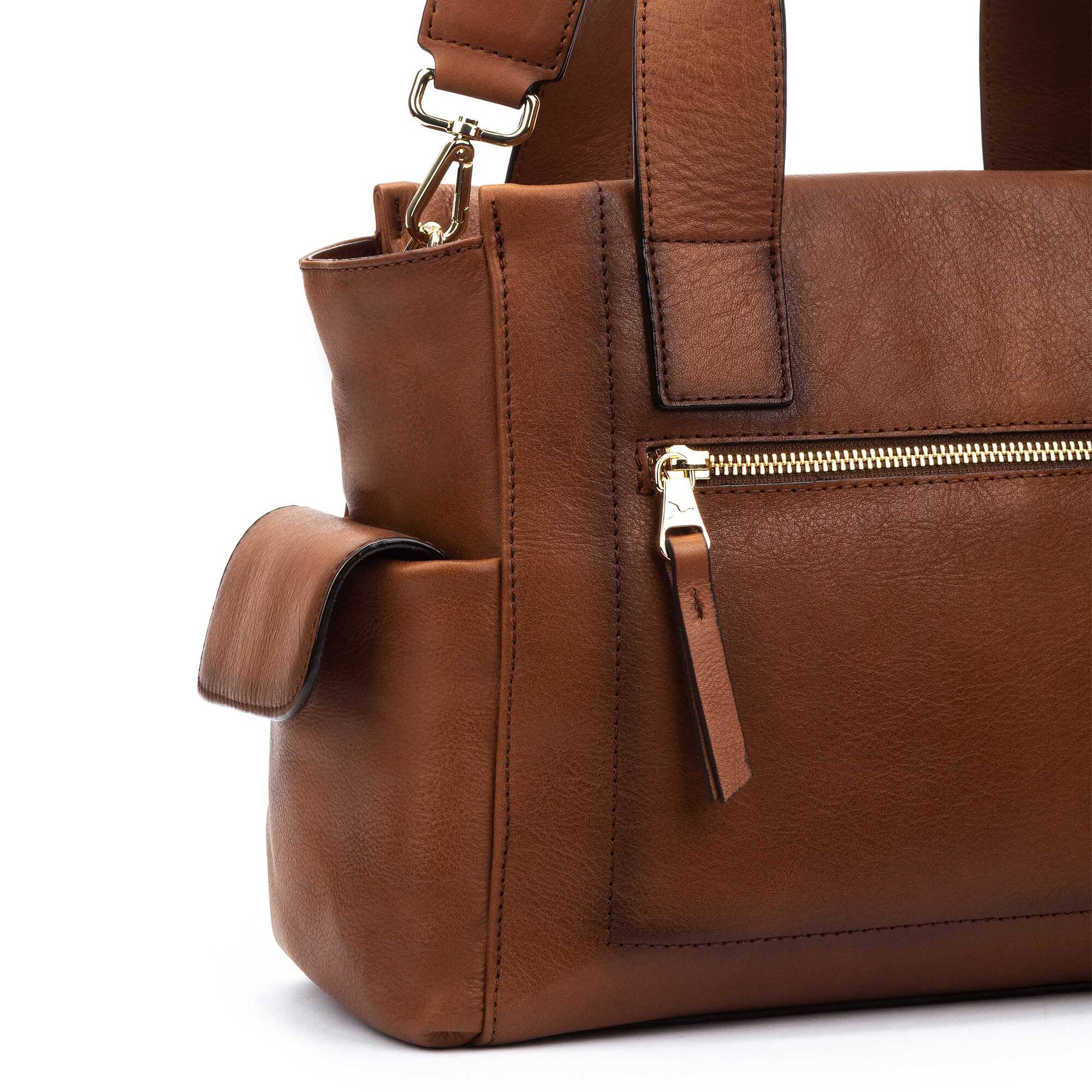 null | PAU WHA-374C1, CUERO, large image number 60-WHA-374C1_202_Pikolinos_PAU_CUERO_full.jpg | null