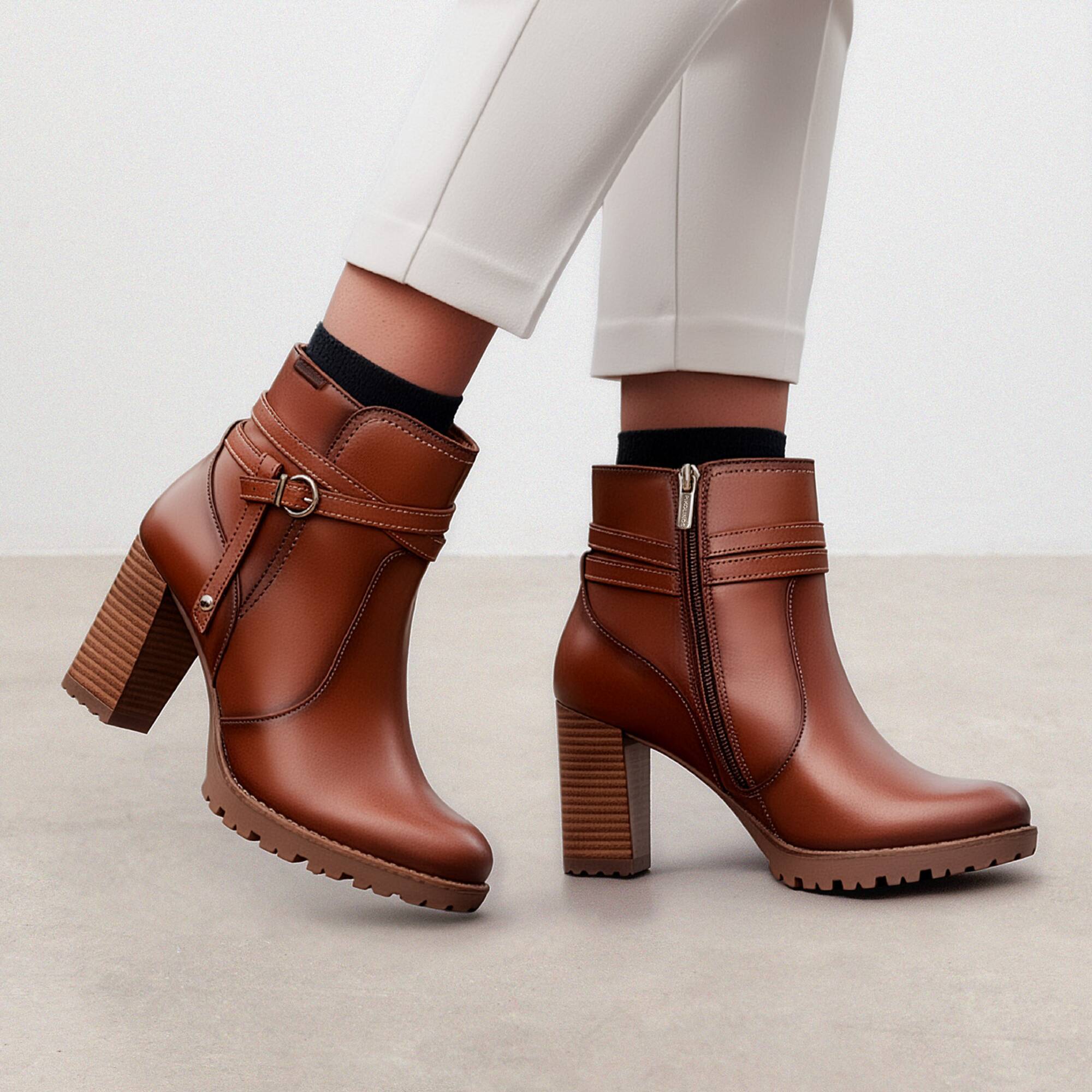 Botins Salto Alto | CONNELLY W7M-8806, BRANDY, large image number 90-W7M-8806_250_Pikolinos_CONNELLY_BRANDY_full.jpg | null