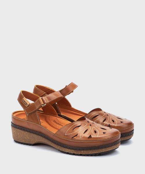 Sandals and Mules | GRANADA W0W-1985 | BRANDY | Pikolinos