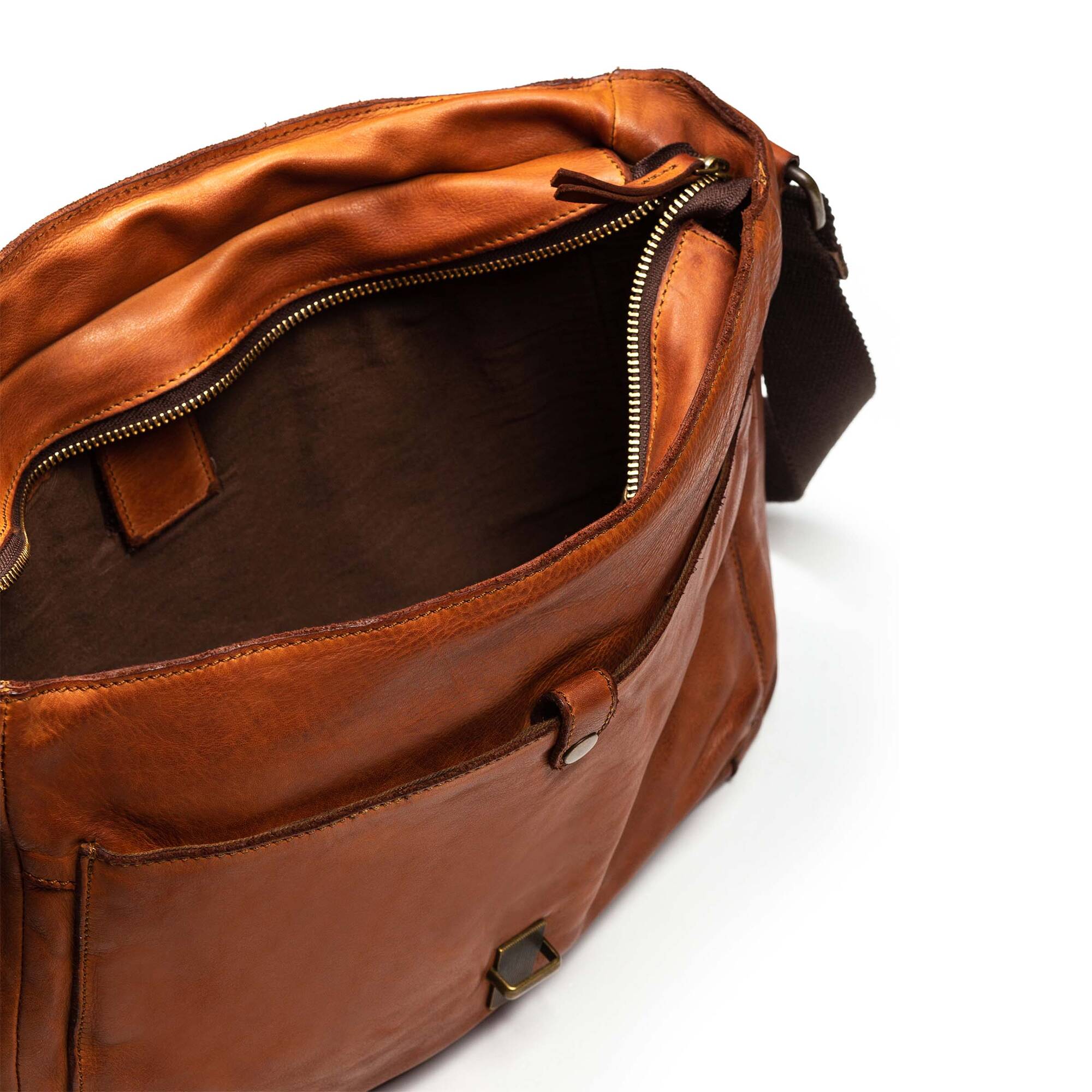 null | CAIMARI MHA-193, COGNAC, large image number 100-MHA-193_201_Pikolinos_CAIMARI_COGNAC_full.jpg | null