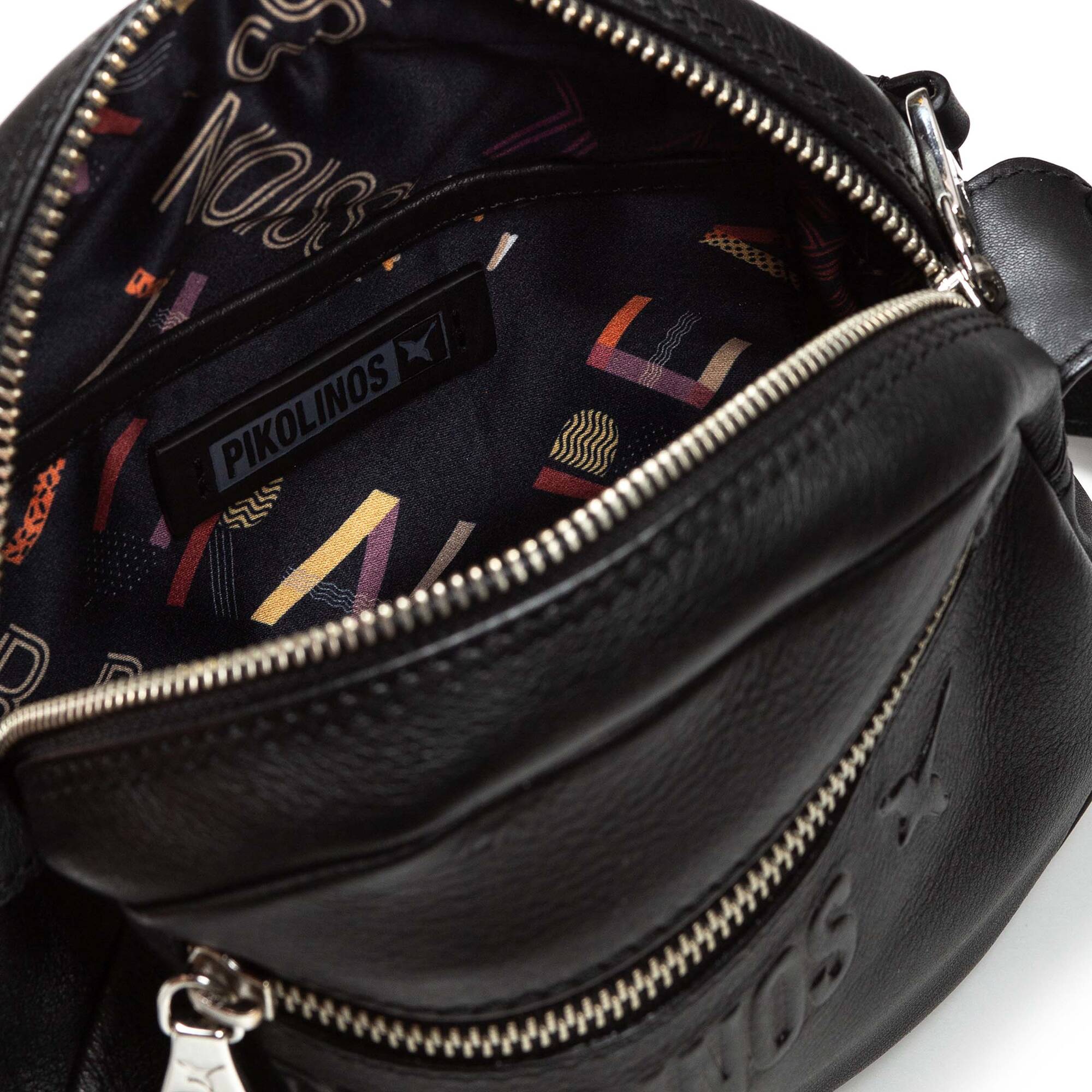 null | DURANGO WHA-1120C1, BLACK, large image number 100-WHA-1120C1_000_Pikolinos_DURANGO_BLACK_full.jpg | null