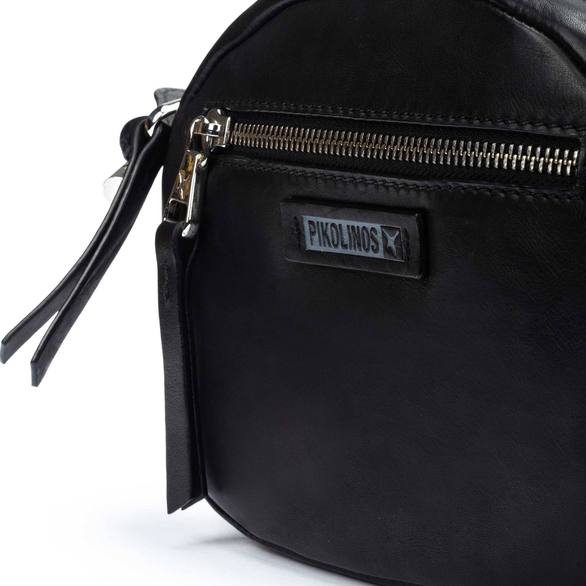 null | DURANGO WHA-1088, BLACK, large image number 60-WHA-1088_000_Pikolinos_DURANGO_BLACK_full.jpg | null