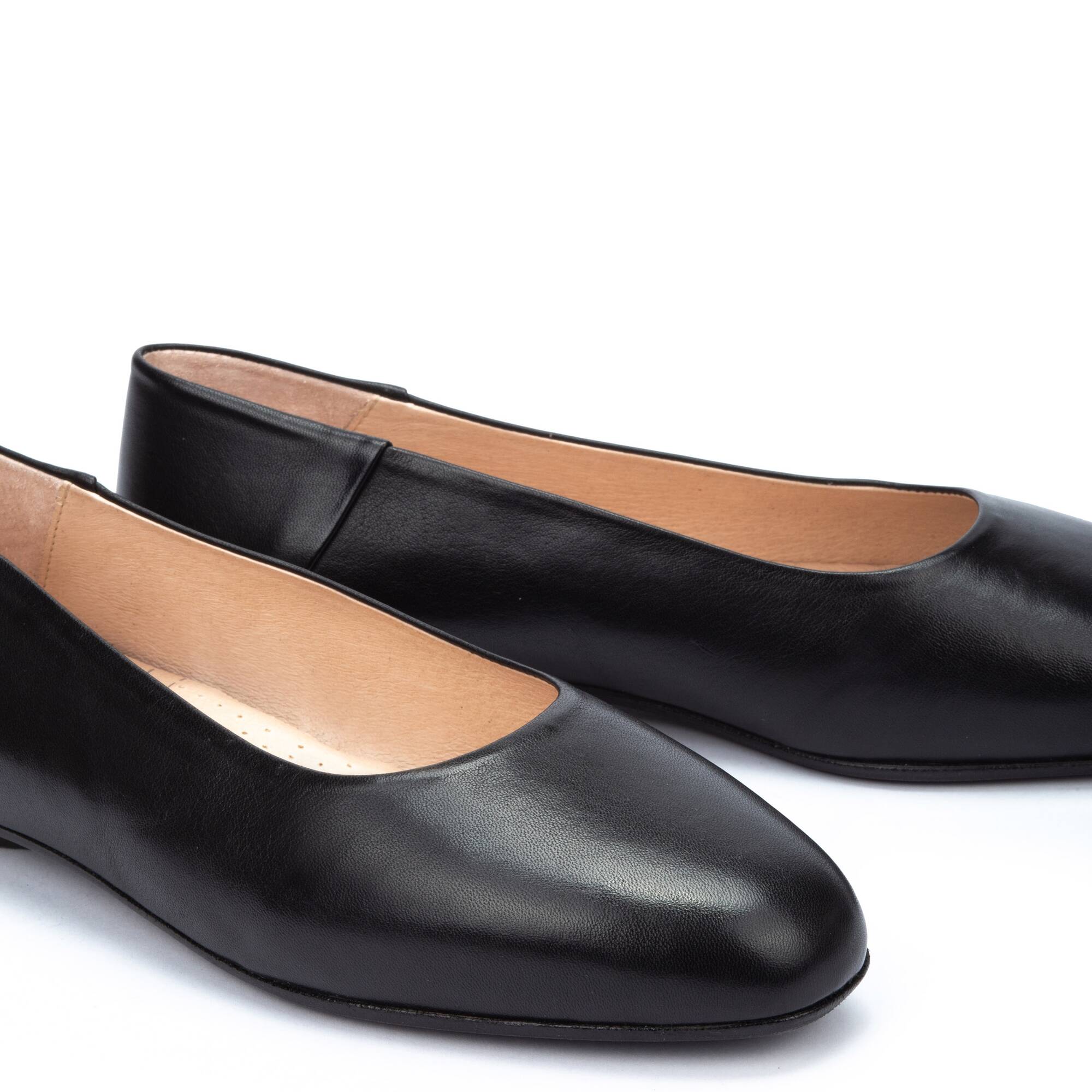 Women s Leather Shoes ALMERIA W5Y 2506 OUTLET Pikolinos