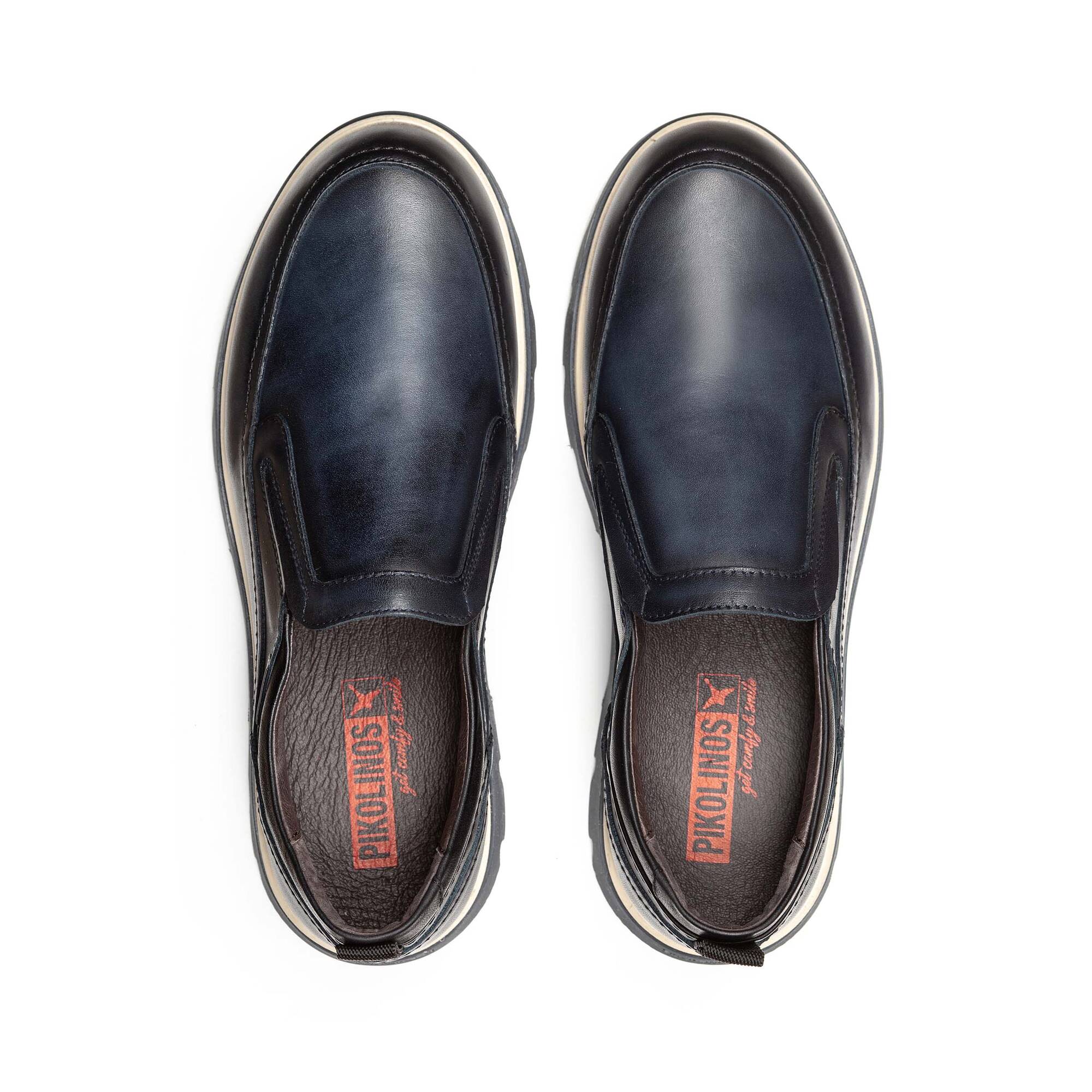 Pikolinos slip on store