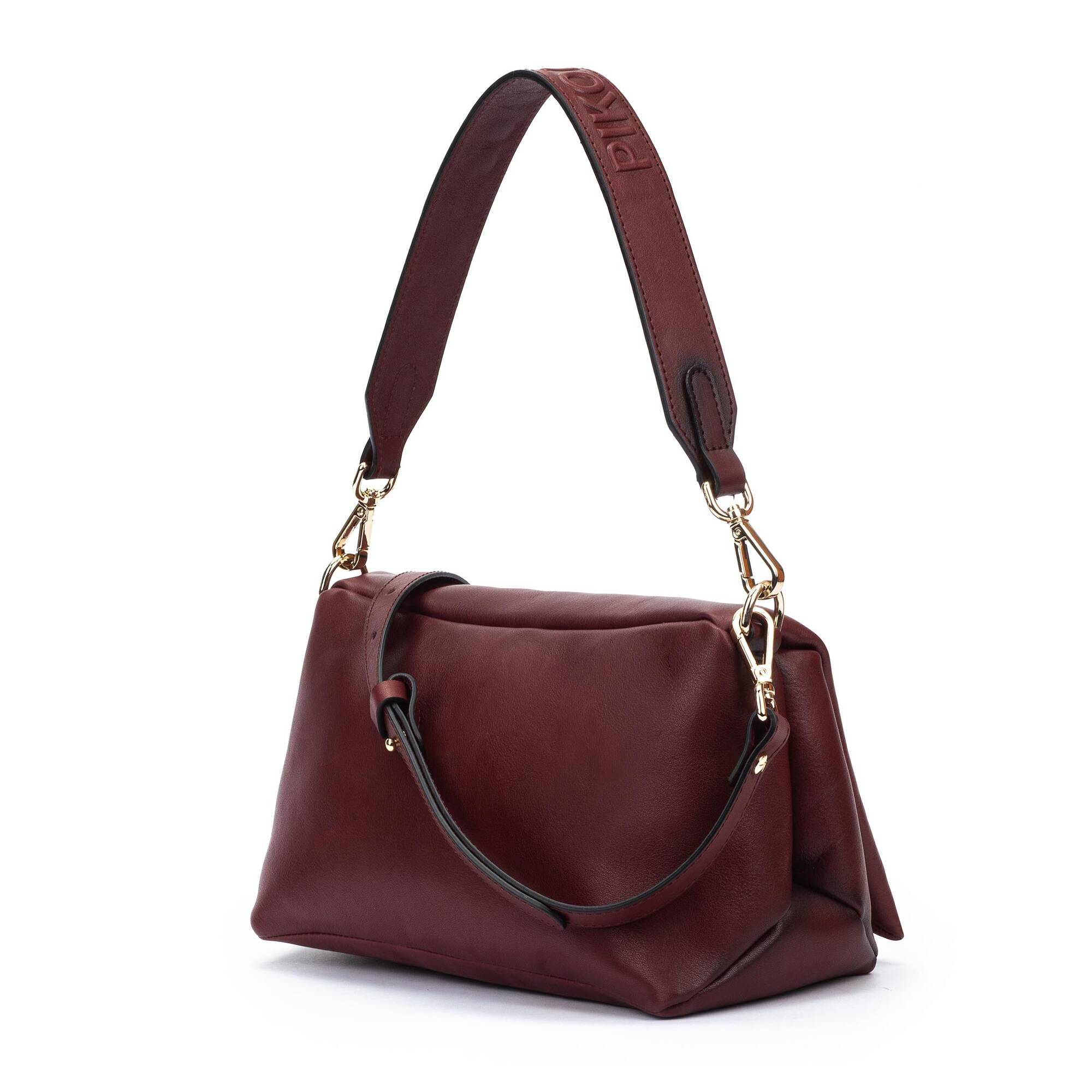 null | PAU WHA-1113C1, GARNET, large image number 30-WHA-1113C1_511_Pikolinos_PAU_GARNET_full.jpg | null