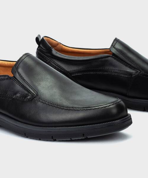 Slip on and Loafers | NAVARRA M8C-3224C1 | BLACK | Pikolinos