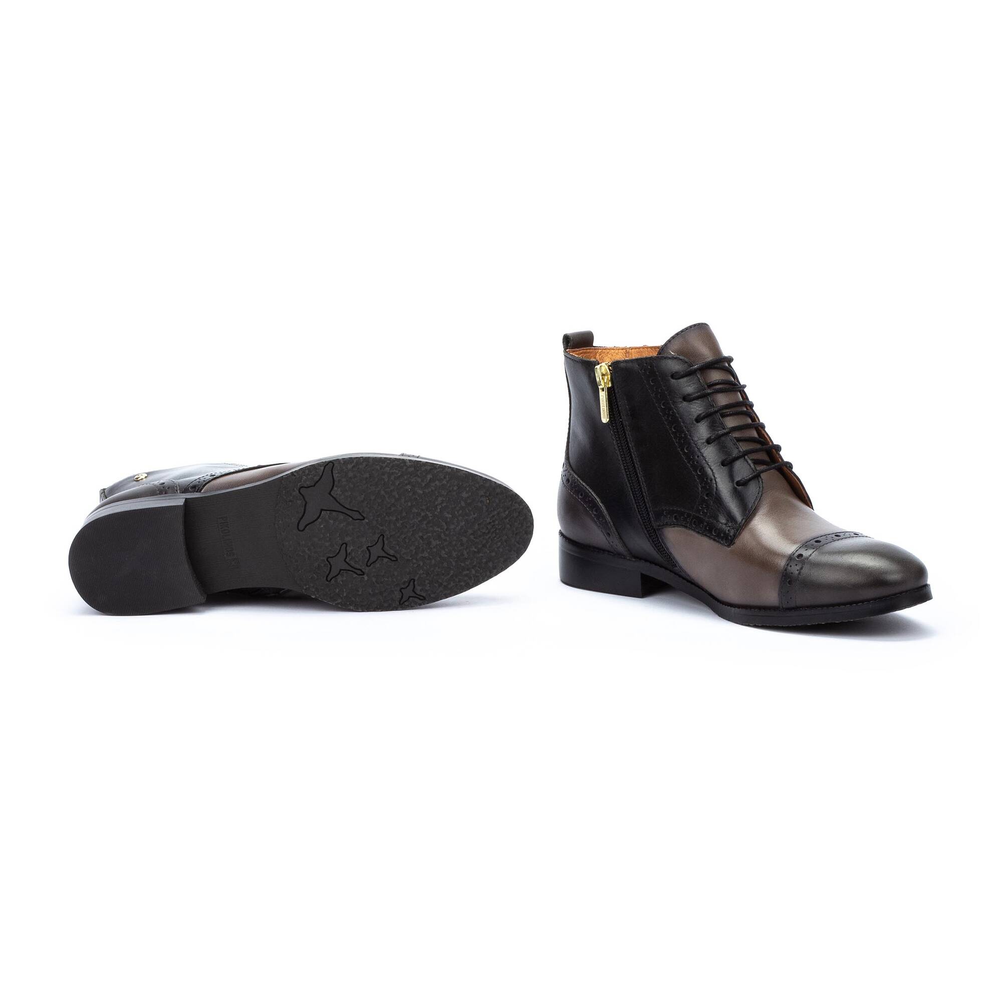 Royal w4d sale
